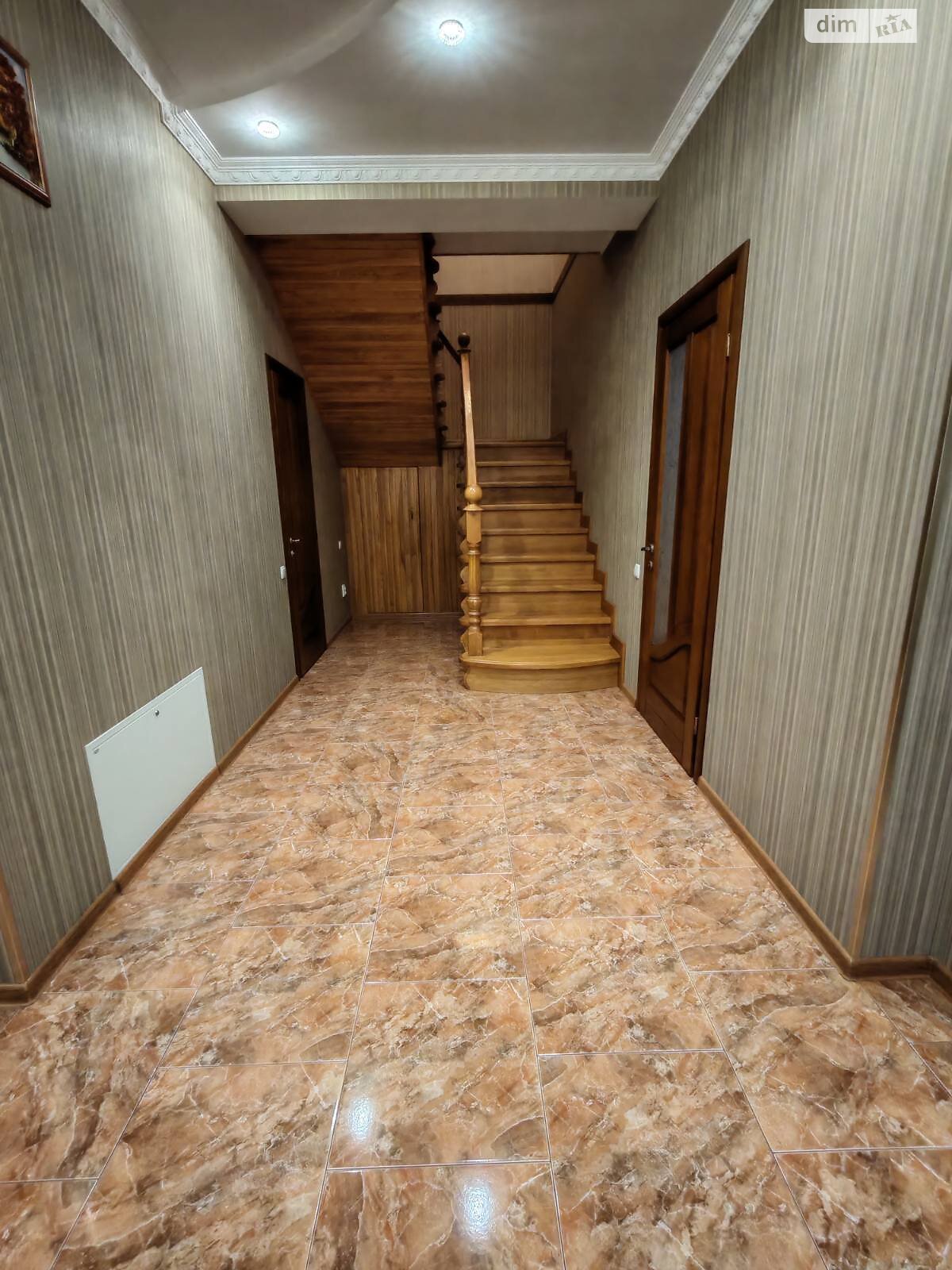 Комерційне приміщення в Вінниці, продаж по Данила Нечая вулиця, район Старе місто, ціна: 270 000 доларів за об’єкт фото 1