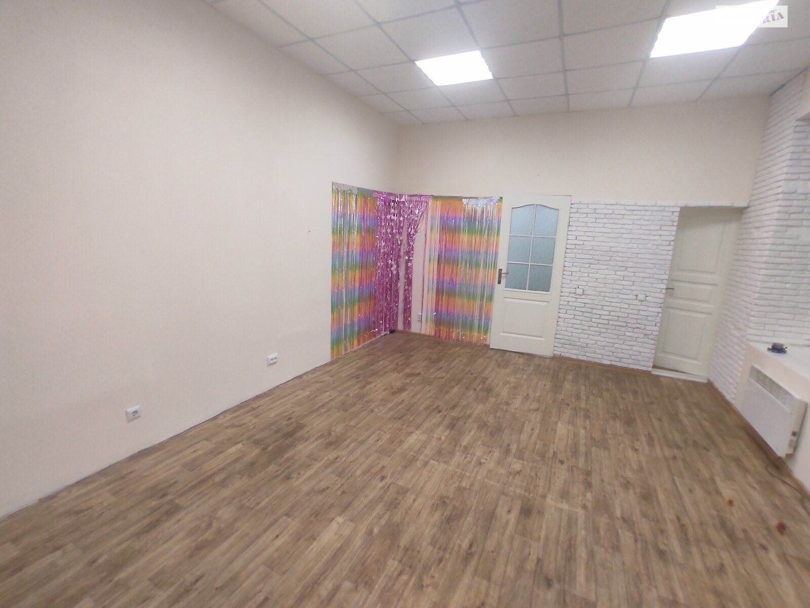 Коммерческое помещение в Виннице, продажа по Александра Соловьова улица 13А, район Центр, цена: 75 000 долларов за объект фото 1 Коммерческое помещение в Виннице, продажа по Александра Соловьова улица 13А, район Центр, цена: 75 000 долларов за объект фото 1