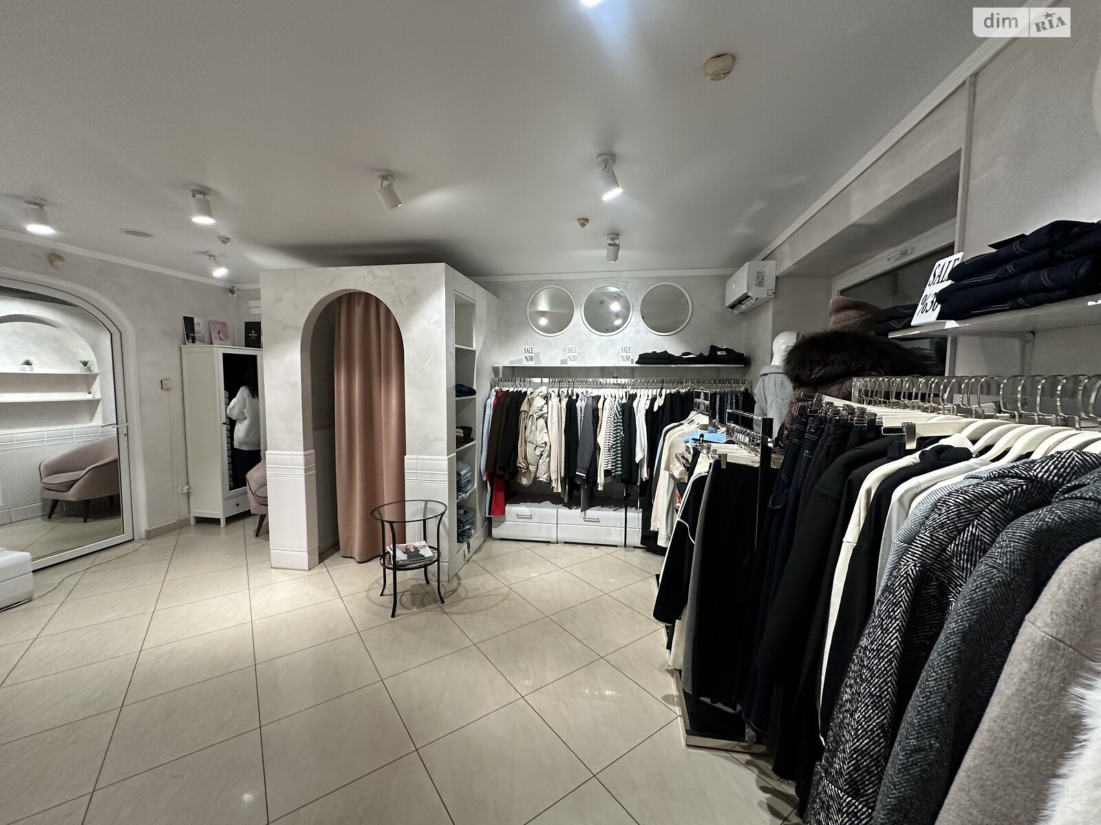 Коммерческое помещение в Виннице, продажа по Каличанская (Гагарина) площадь 4, район Центр, цена: 370 000 долларов за объект фото 1 Коммерческое помещение в Виннице, продажа по Каличанская (Гагарина) площадь 4, район Центр, цена: 370 000 долларов за объект фото 1