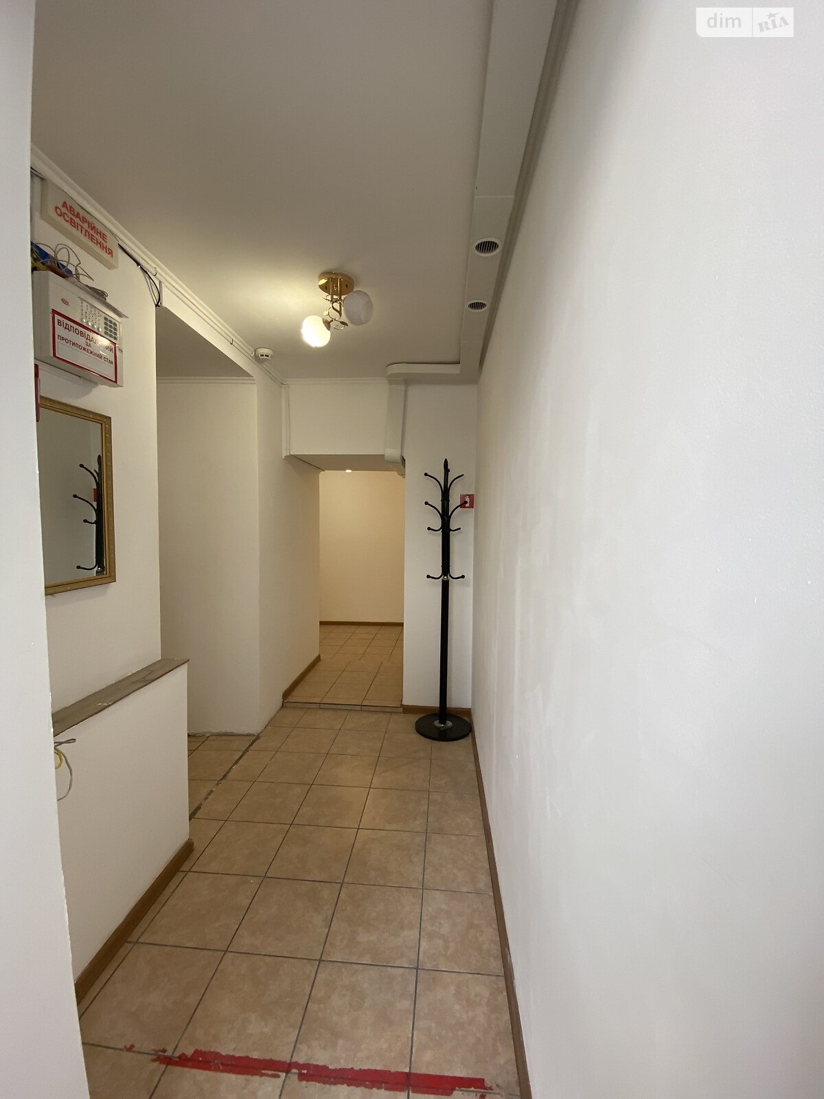 Коммерческое помещение в Виннице, продажа по Соборная улица, район Центр, цена: 32 000 долларов за объект фото 1