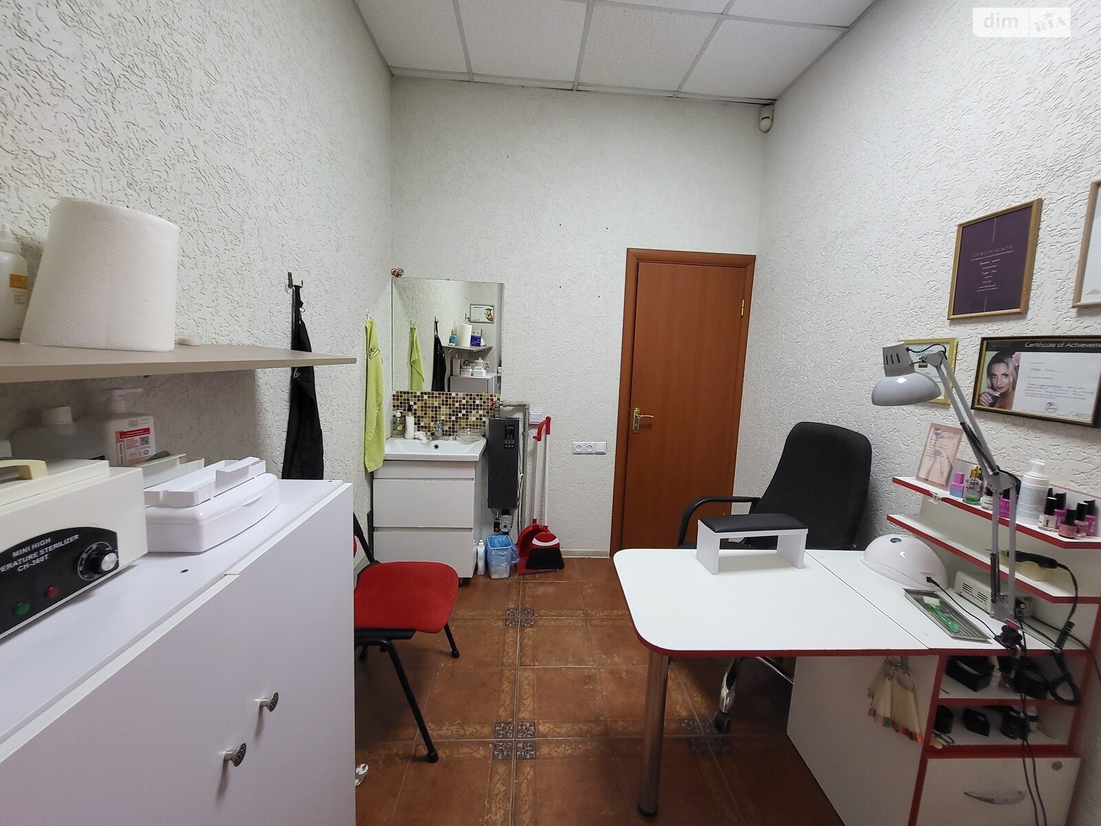 Коммерческое помещение в Виннице, продажа по Соборная улица, район Центр, цена: 125 000 долларов за объект фото 1 Коммерческое помещение в Виннице, продажа по Соборная улица, район Центр, цена: 125 000 долларов за объект фото 1