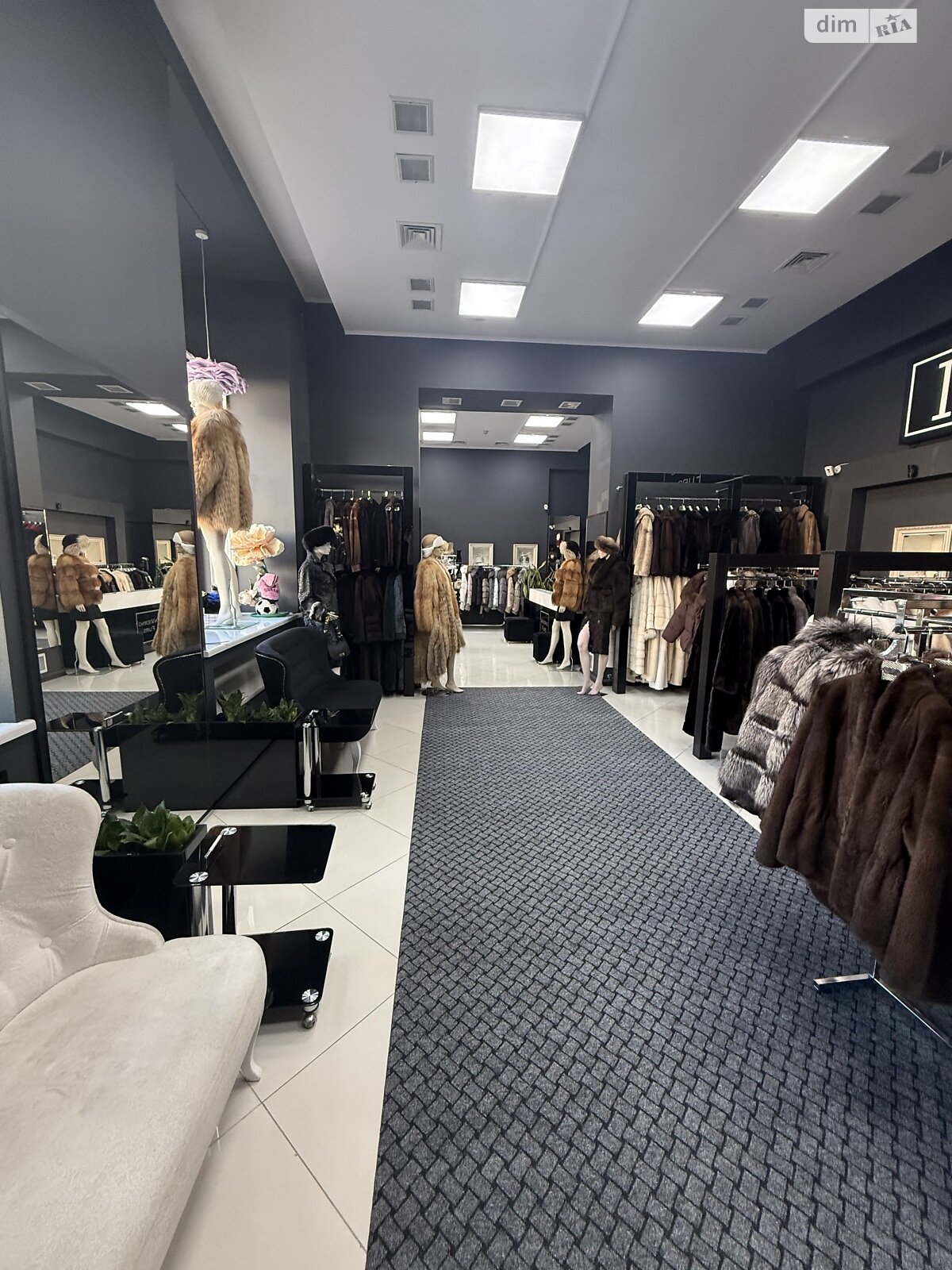 Коммерческое помещение в Виннице, продажа по Соборная улица, район Центр, цена: 599 000 долларов за объект фото 1