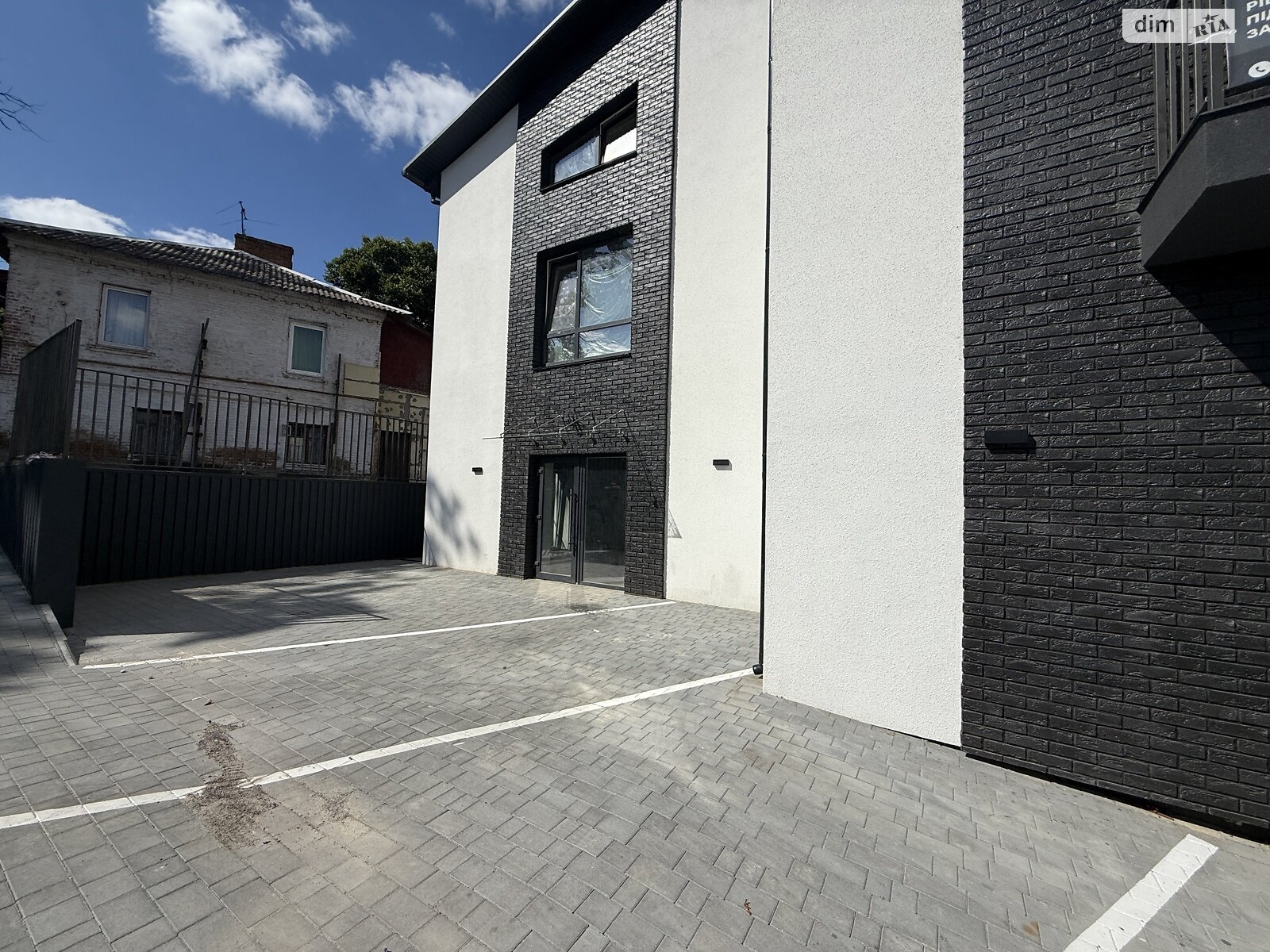 Коммерческое помещение в Виннице, продажа по Владислава Городецкого улица 27, район Центр, цена: 35 999 долларов за объект фото 1