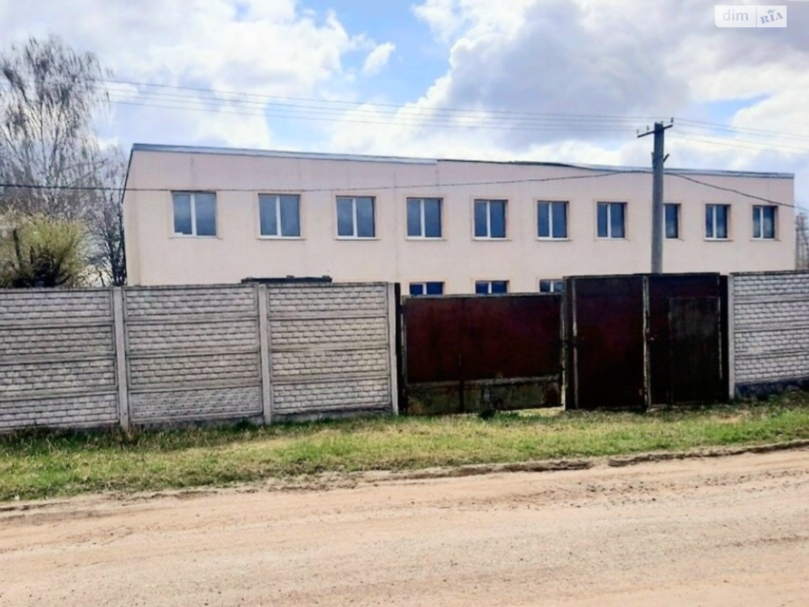Коммерческое помещение в Виннице, продажа по Юрия Ильенко (Гната Мороза) улица 104, район Тяжилов, цена: 116 000 долларов за объект фото 1 Коммерческое помещение в Виннице, продажа по Юрия Ильенко (Гната Мороза) улица 104, район Тяжилов, цена: 116 000 долларов за объект фото 1