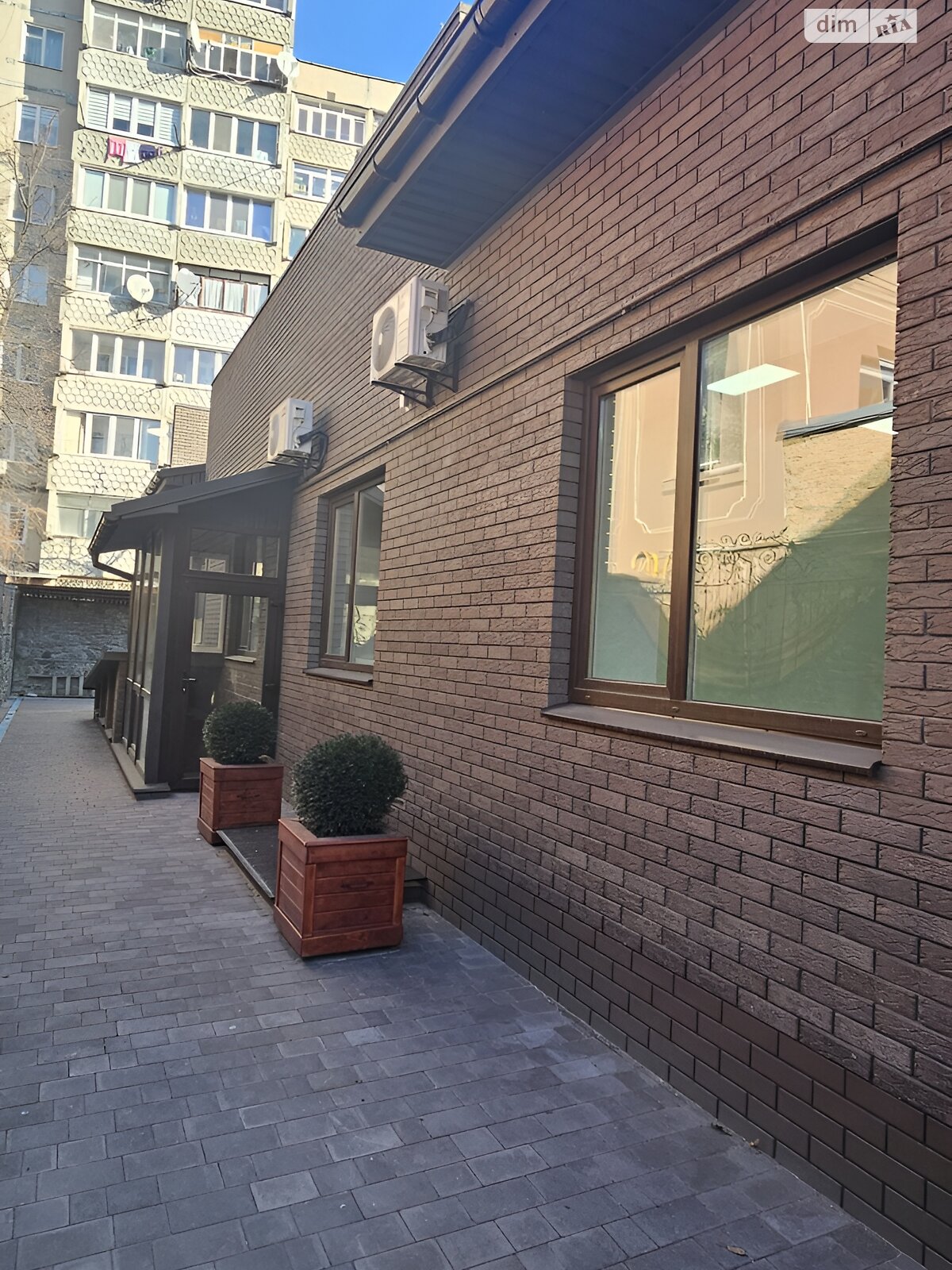 Коммерческое помещение в Виннице, продажа по ул. Матроса Кошки, район Урожай, цена: 1 500 000 долларов за объект фото 1 Коммерческое помещение в Виннице, продажа по ул. Матроса Кошки, район Урожай, цена: 1 500 000 долларов за объект фото 1