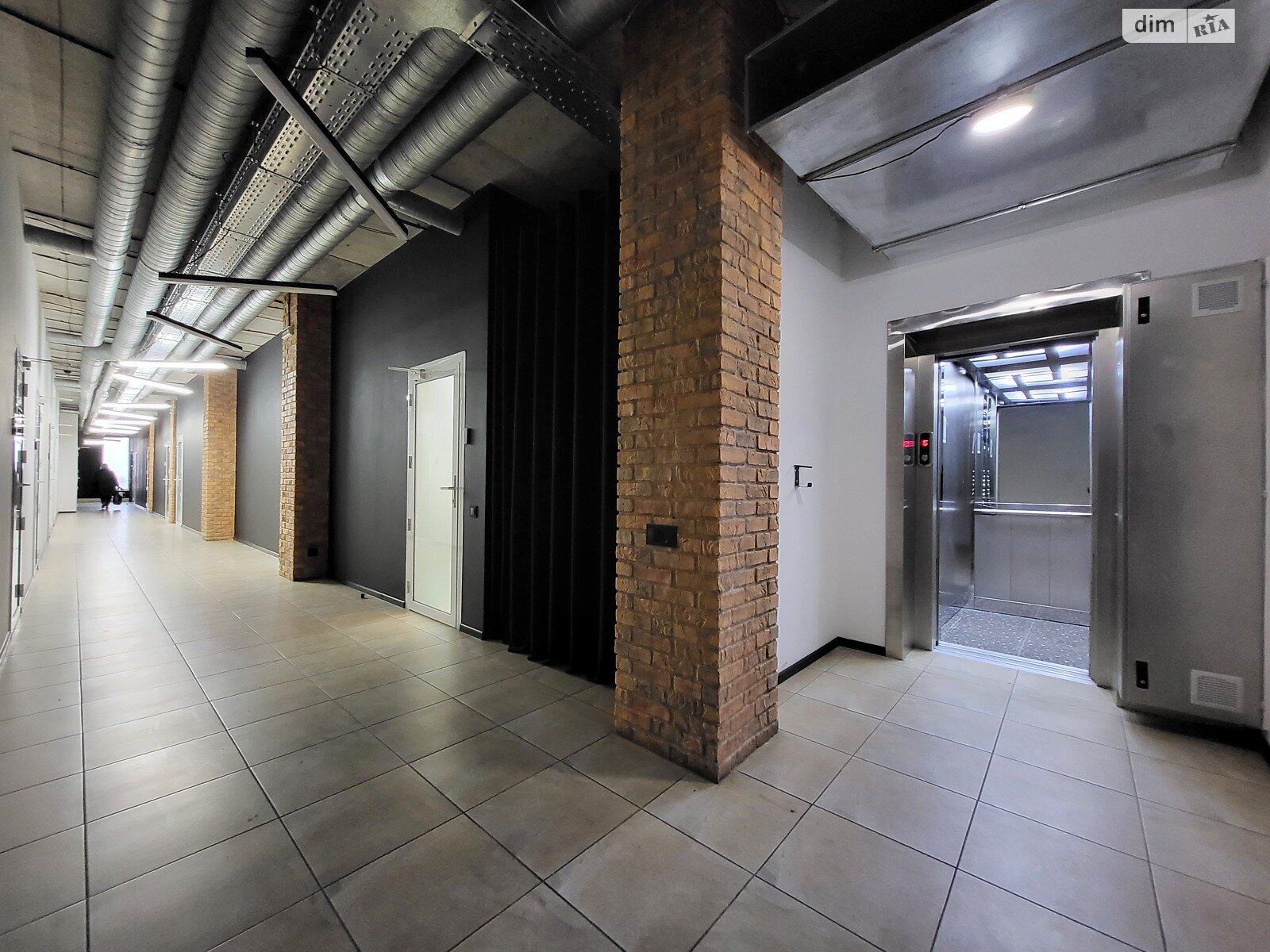 Коммерческое помещение в Виннице, продажа по Николая Амосова улица, район Урожай, цена: 800 000 долларов за объект фото 1