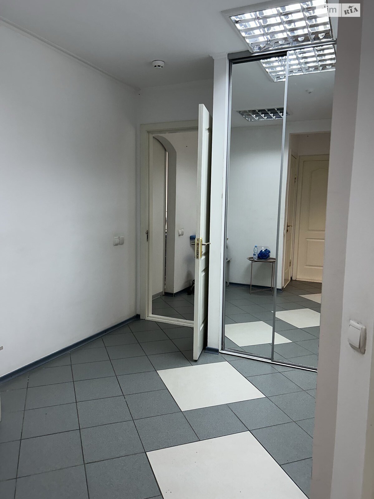 Комерційне приміщення в Вінниці, продаж по Хмельницьке шосе, район Вишенька, ціна: 128 000 доларів за об’єкт фото 1