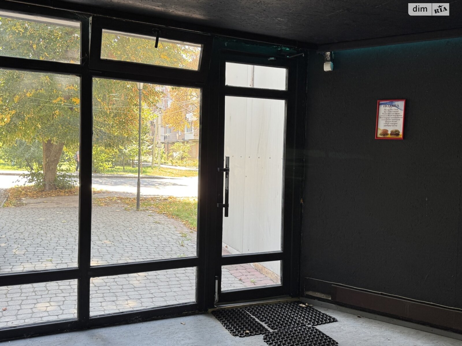 Комерційне приміщення в Вінниці, продаж по Антонова Олега вулиця 7, район Військове містечко, ціна: 65 000 доларів за об’єкт фото 1