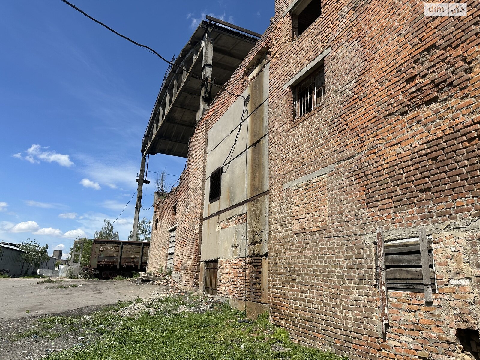 Комерційне приміщення в Вінниці, продаж по Академіка Янгеля вулиця, район Замостя, ціна: 260 000 доларів за об’єкт фото 1 Комерційне приміщення в Вінниці, продаж по Академіка Янгеля вулиця, район Замостя, ціна: 260 000 доларів за об’єкт фото 1