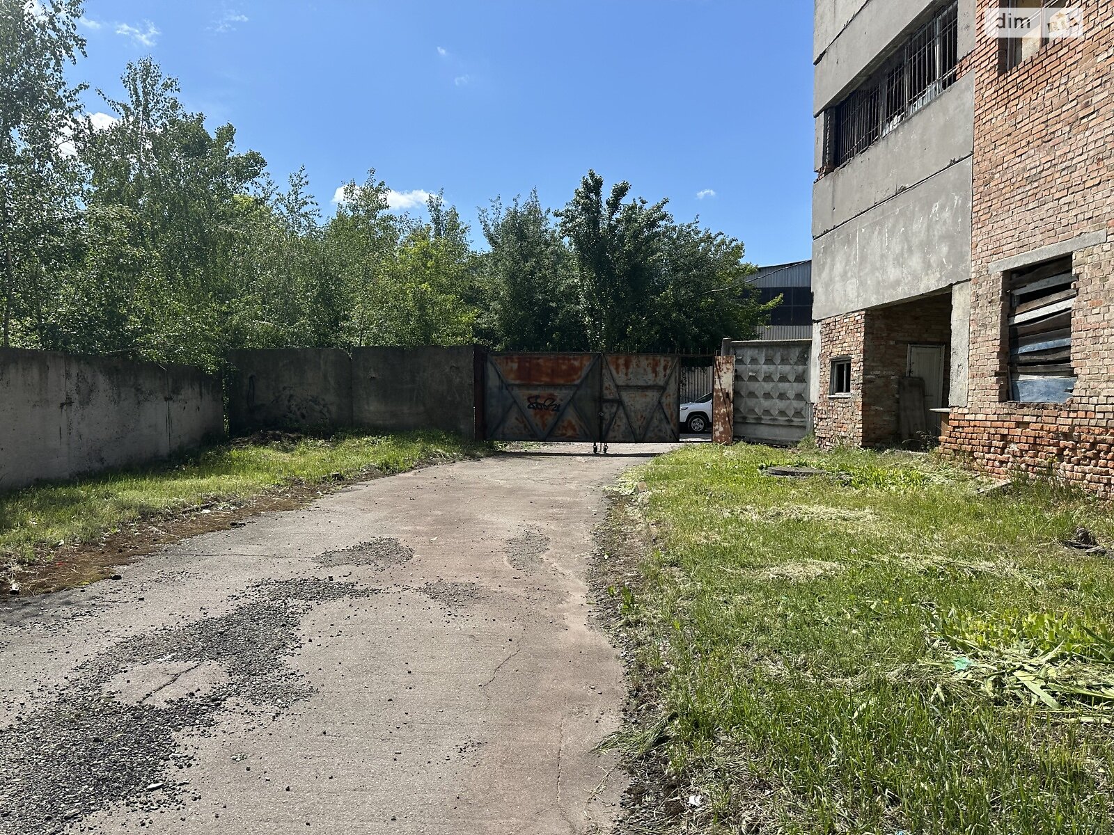 Комерційне приміщення в Вінниці, продаж по Академіка Янгеля вулиця, район Замостя, ціна: 260 000 доларів за об’єкт фото 1 Комерційне приміщення в Вінниці, продаж по Академіка Янгеля вулиця, район Замостя, ціна: 260 000 доларів за об’єкт фото 1