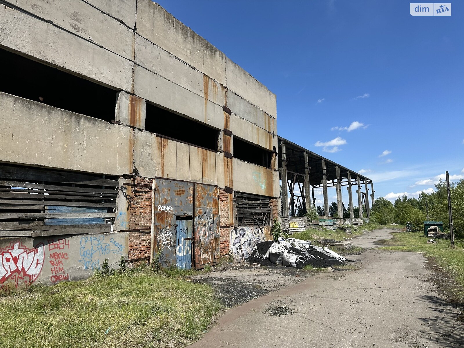 Комерційне приміщення в Вінниці, продаж по Академіка Янгеля вулиця, район Замостя, ціна: 260 000 доларів за об’єкт фото 1 Комерційне приміщення в Вінниці, продаж по Академіка Янгеля вулиця, район Замостя, ціна: 260 000 доларів за об’єкт фото 1