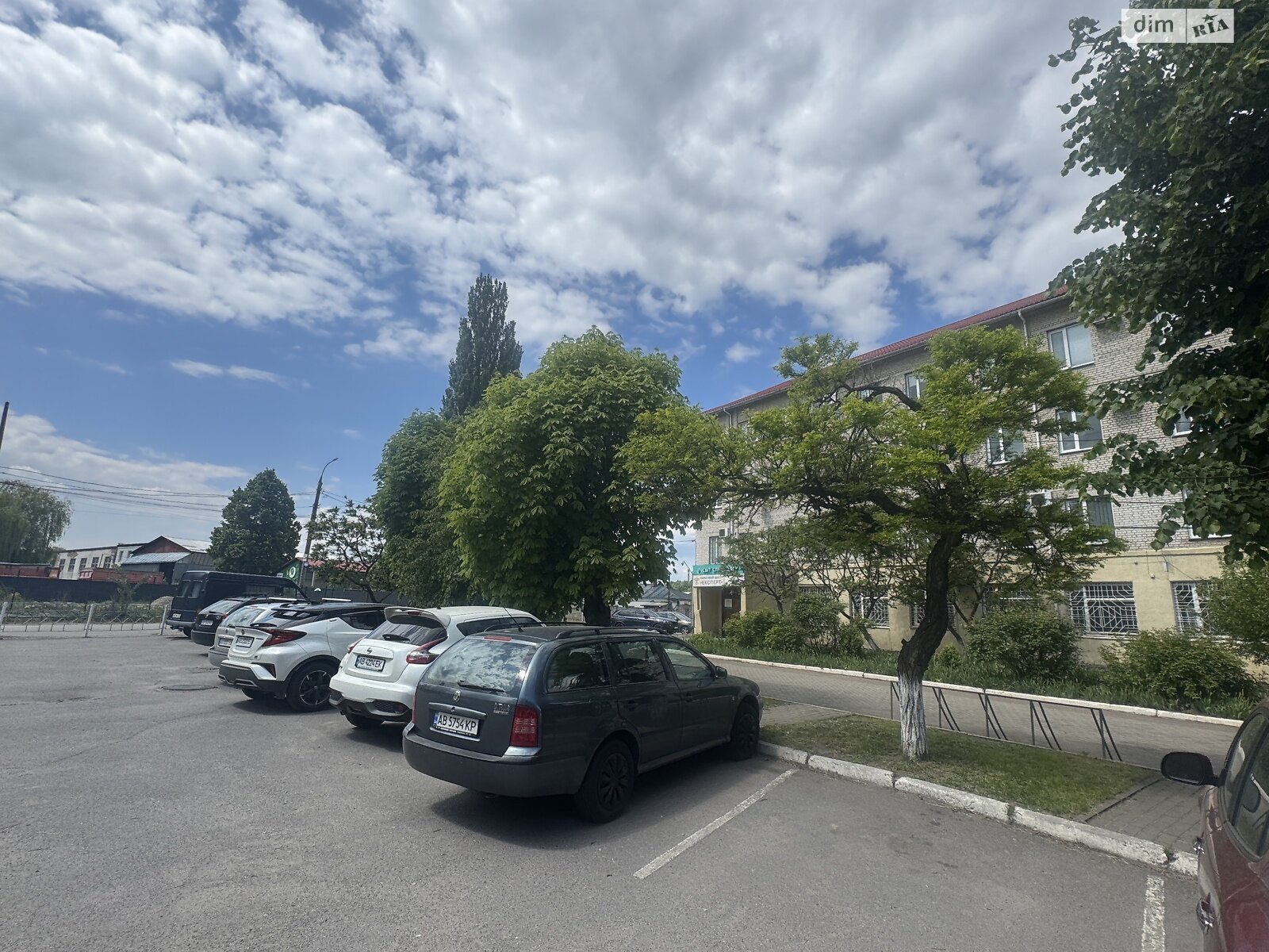 Комерційне приміщення в Вінниці, продаж по Левка Лук’яненка (Ватутіна) вулиця 23/2, район Замостянський, ціна: 190 000 доларів за об’єкт фото 1