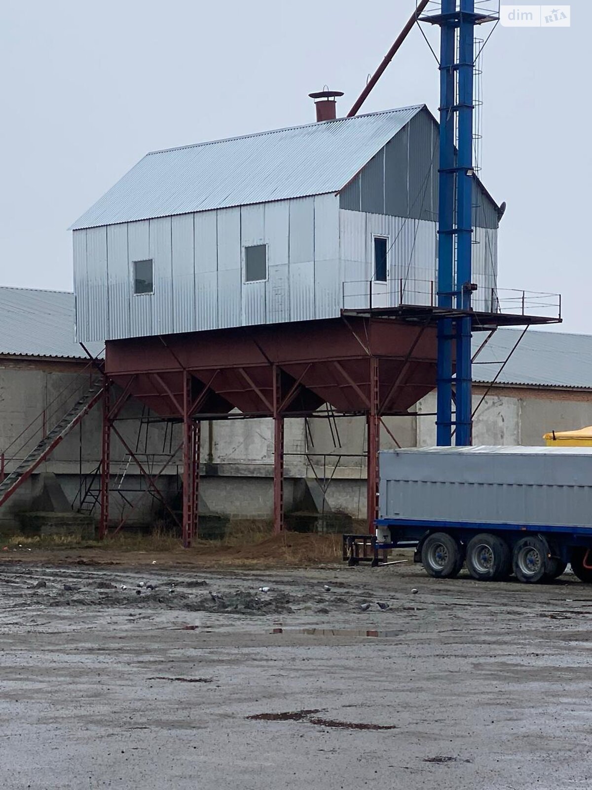 Коммерческое помещение в Володарке, Мира переулок, цена: продажи 750 000 долларов за объект фото 1 Коммерческое помещение в Володарке, Мира переулок, цена продажи: 750 000 долларов за объект фото 1