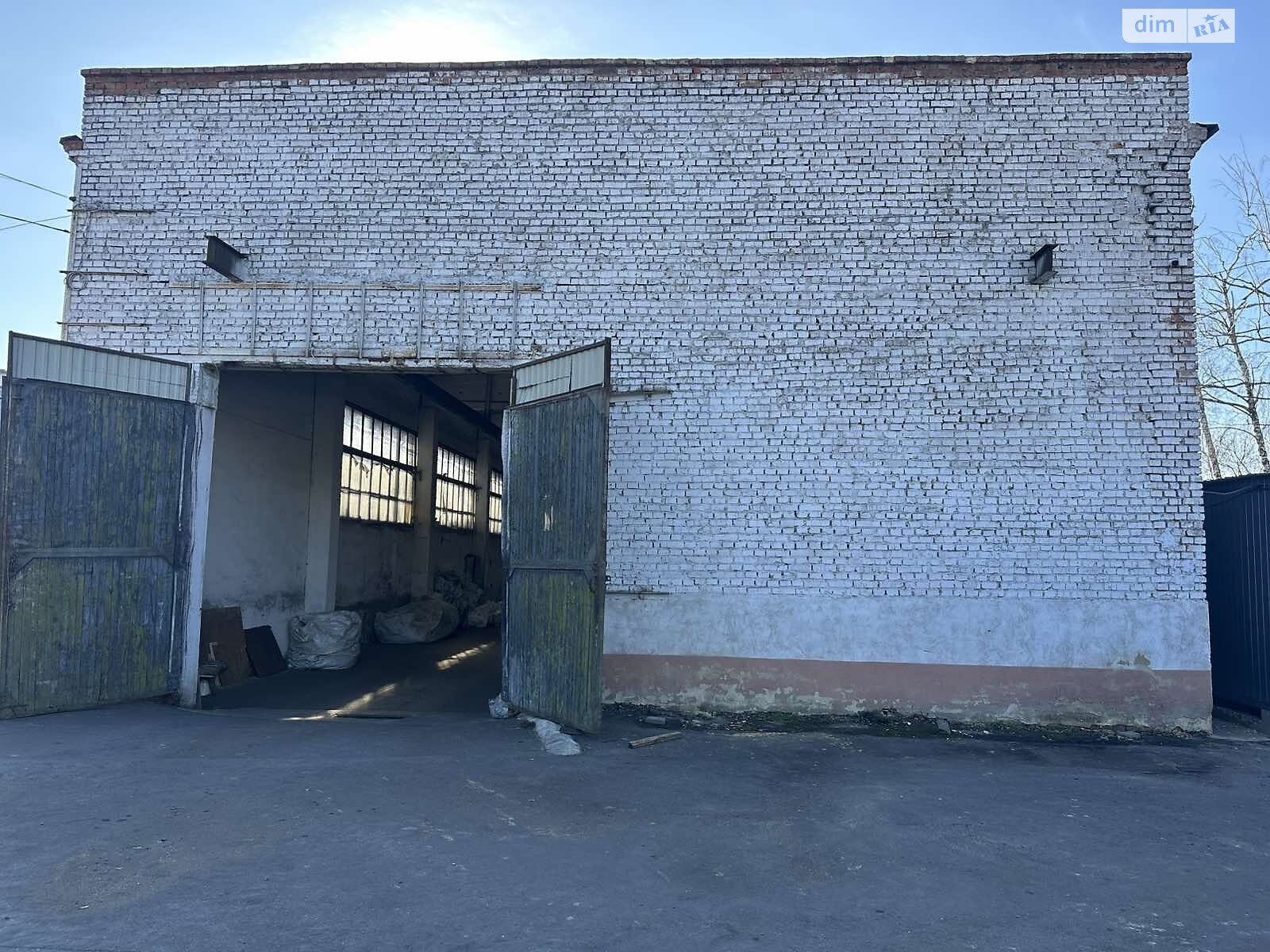Комерційне приміщення в Вороновиці, вул. Молодіжна, ціна продажу: 307 000 доларів за об’єкт фото 1 Комерційне приміщення в Вороновиці, вул. Молодіжна, ціна продажу: 307 000 доларів за об’єкт фото 1