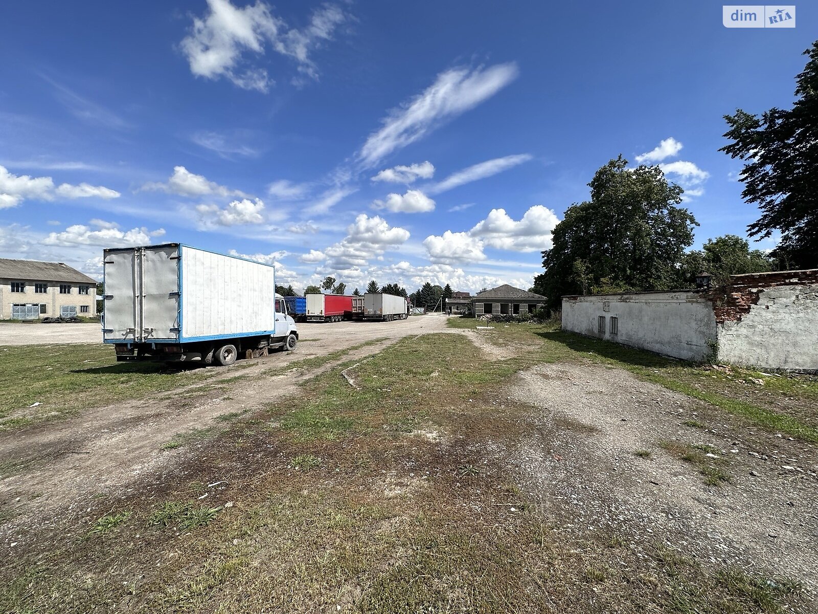 Коммерческое помещение в Войтовцы, ул. Героев Украины 5, цена: продажи 290 000 долларов за объект фото 1 Коммерческое помещение в Войтовцы, ул. Героев Украины 5, цена продажи: 290 000 долларов за объект фото 1