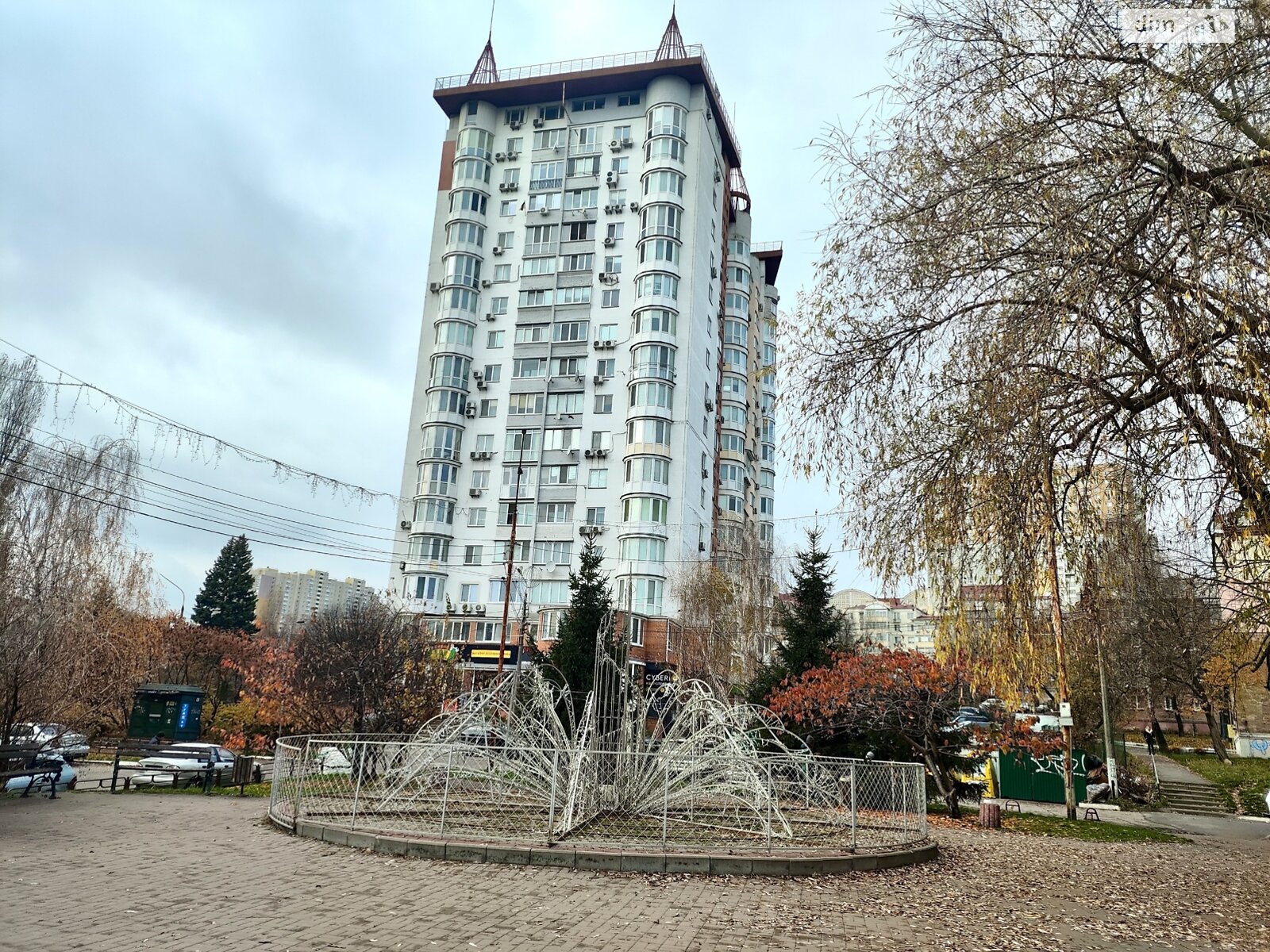 Коммерческое помещение в Вышгороде, продажа по Шевченко площадь 3, район Вышгород, цена: 65 900 долларов за объект фото 1 Коммерческое помещение в Вышгороде, продажа по Шевченко площадь 3, район Вышгород, цена: 65 900 долларов за объект фото 1