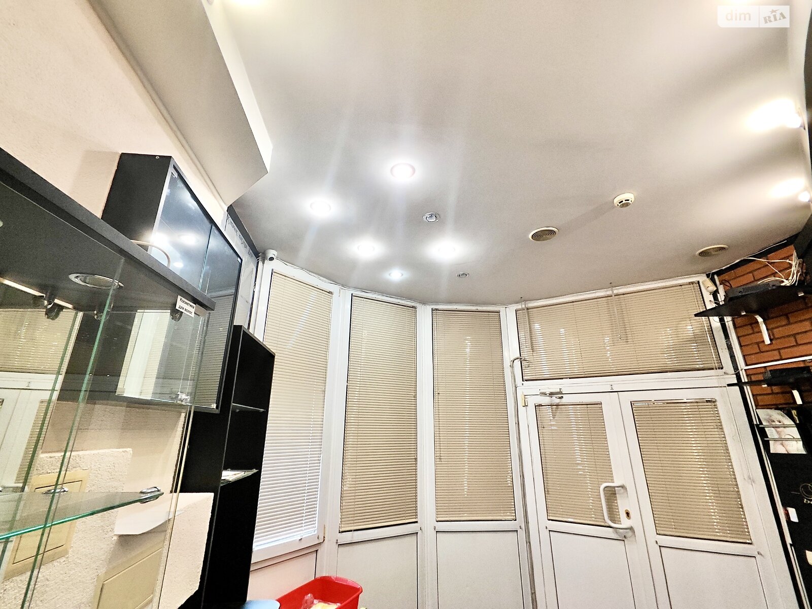 Коммерческое помещение в Вышгороде, продажа по Шевченко площадь 3, район Вышгород, цена: 65 900 долларов за объект фото 1 Коммерческое помещение в Вышгороде, продажа по Шевченко площадь 3, район Вышгород, цена: 65 900 долларов за объект фото 1