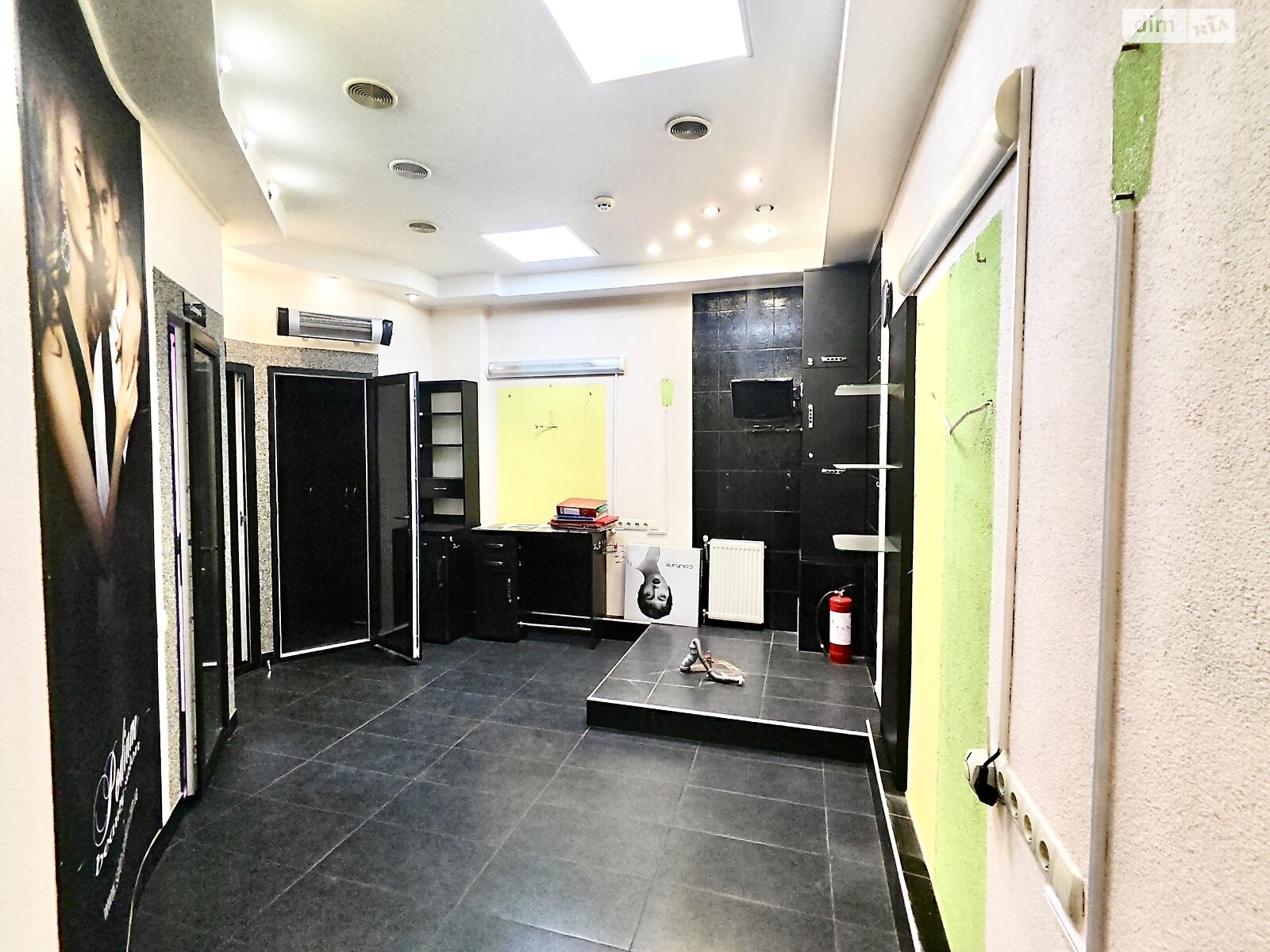 Коммерческое помещение в Вышгороде, продажа по Шевченко площадь 3, район Вышгород, цена: 65 900 долларов за объект фото 1 Коммерческое помещение в Вышгороде, продажа по Шевченко площадь 3, район Вышгород, цена: 65 900 долларов за объект фото 1