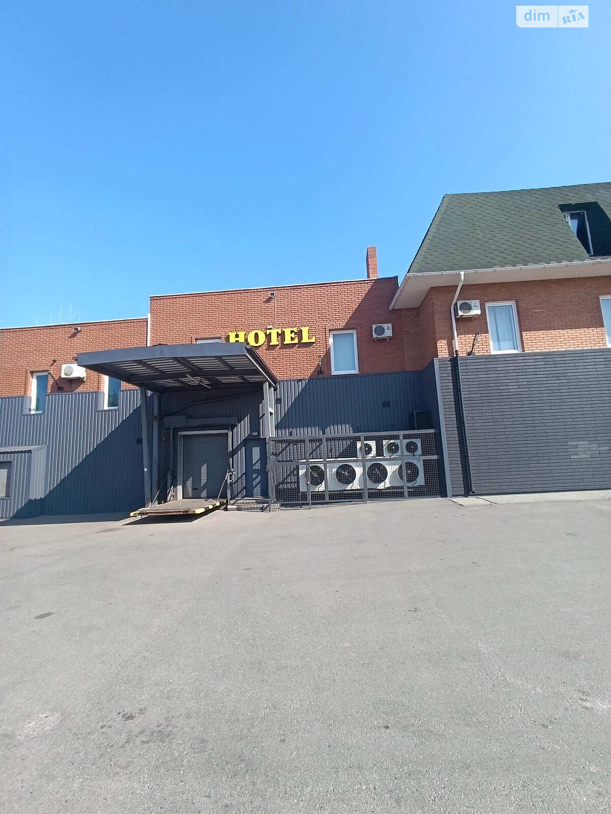 Коммерческое помещение в Высоком, продажа по Ощепочная улица, цена: 250 000 долларов за объект фото 1 Коммерческое помещение в Высоком, продажа по Ощепочная улица, цена: 250 000 долларов за объект фото 1