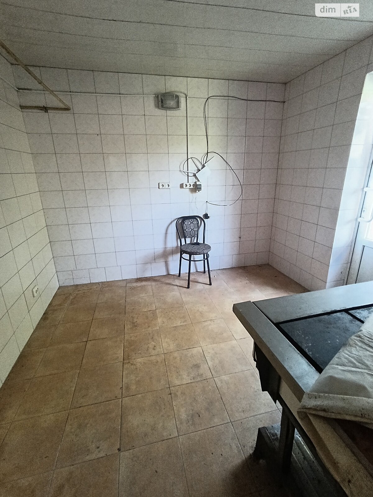 Коммерческое помещение в Высоком, продажа по Ощепочная улица, цена: 250 000 долларов за объект фото 1 Коммерческое помещение в Высоком, продажа по Ощепочная улица, цена: 250 000 долларов за объект фото 1