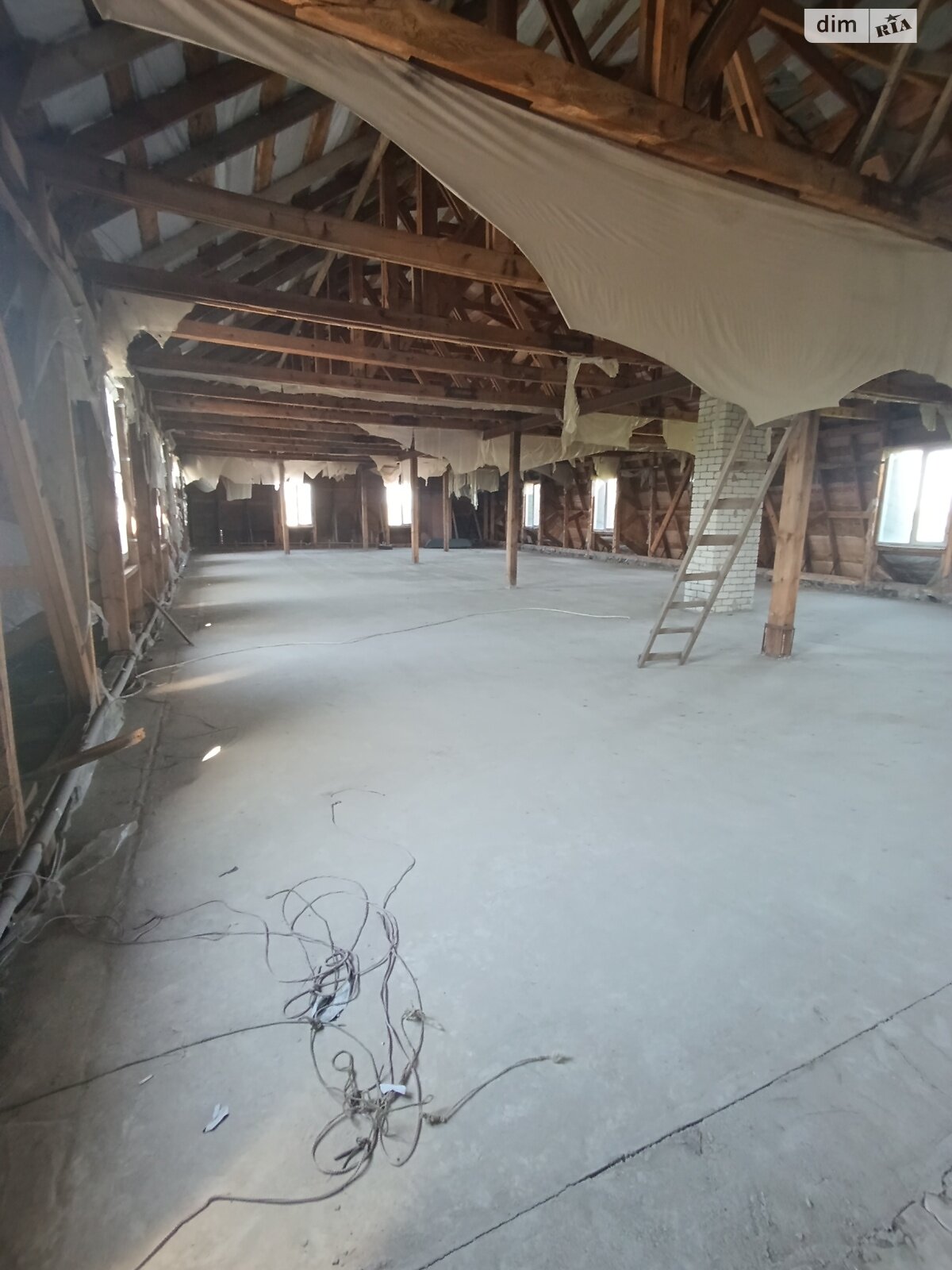 Коммерческое помещение в Высоком, продажа по Ощепочная улица, цена: 250 000 долларов за объект фото 1 Коммерческое помещение в Высоком, продажа по Ощепочная улица, цена: 250 000 долларов за объект фото 1