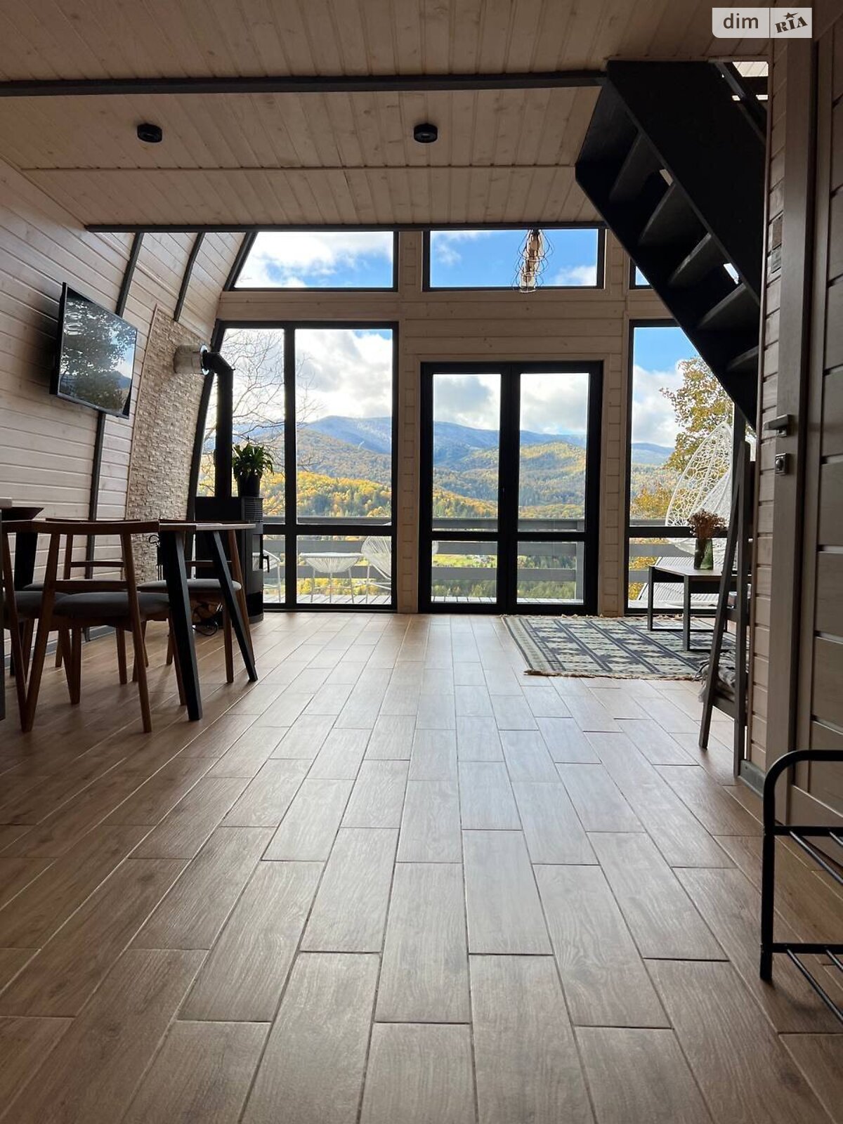 Коммерческое помещение в Яремче, Ивана Франко улица, цена продажи: 400 000 долларов за объект фото 1