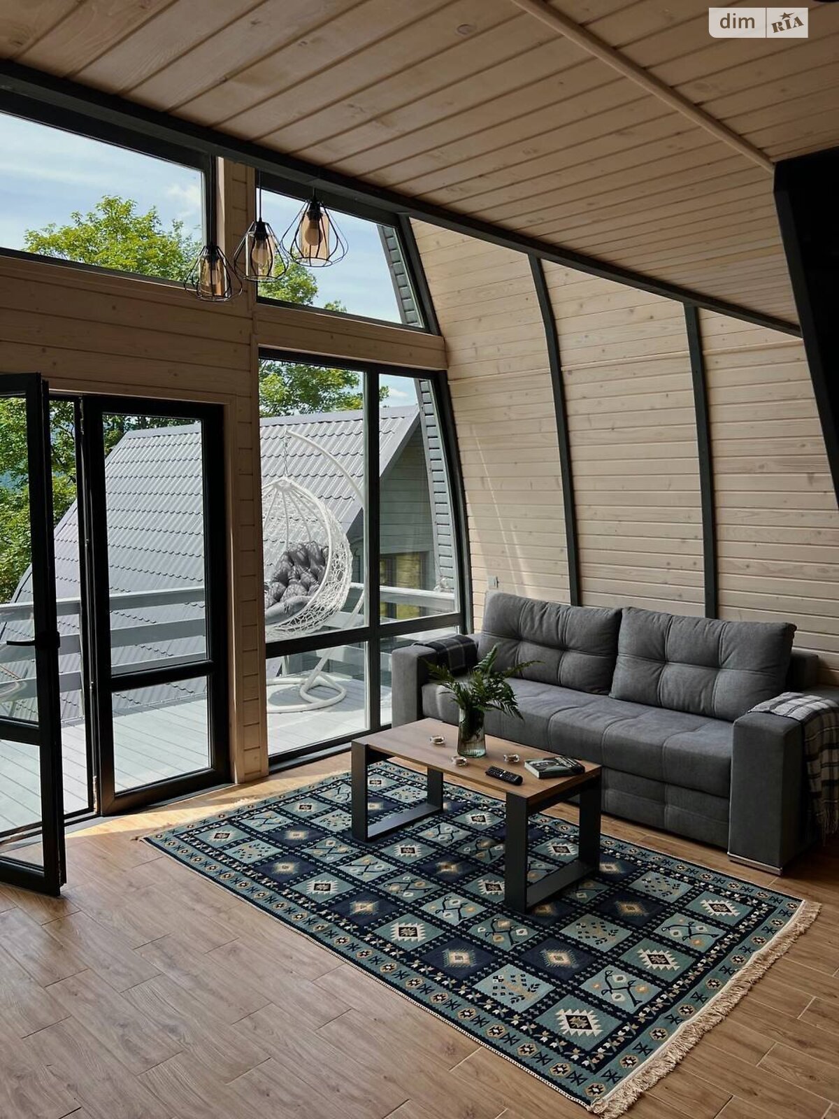 Коммерческое помещение в Яремче, Ивана Франко улица, цена продажи: 400 000 долларов за объект фото 1