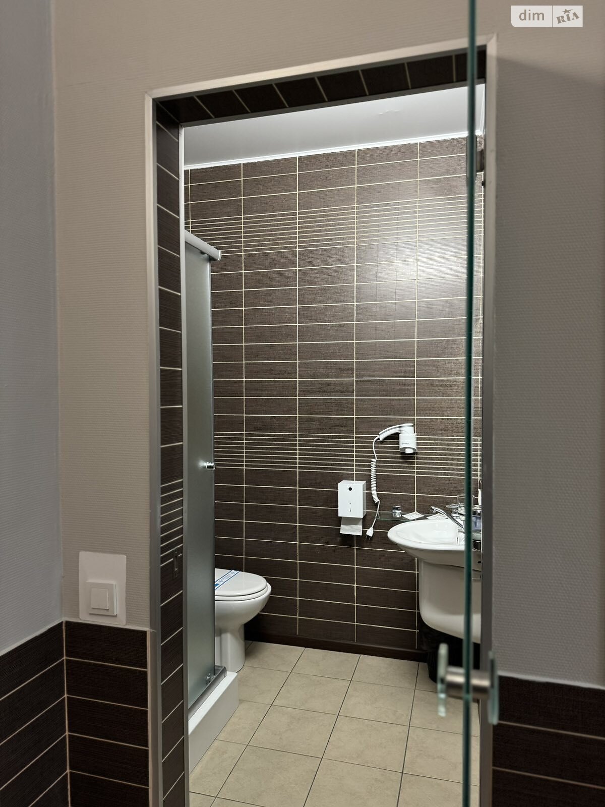 Коммерческое помещение в Севериновке, Богдана Хмельницкого улица 2, цена продажи: 1 020 000 долларов за объект фото 1