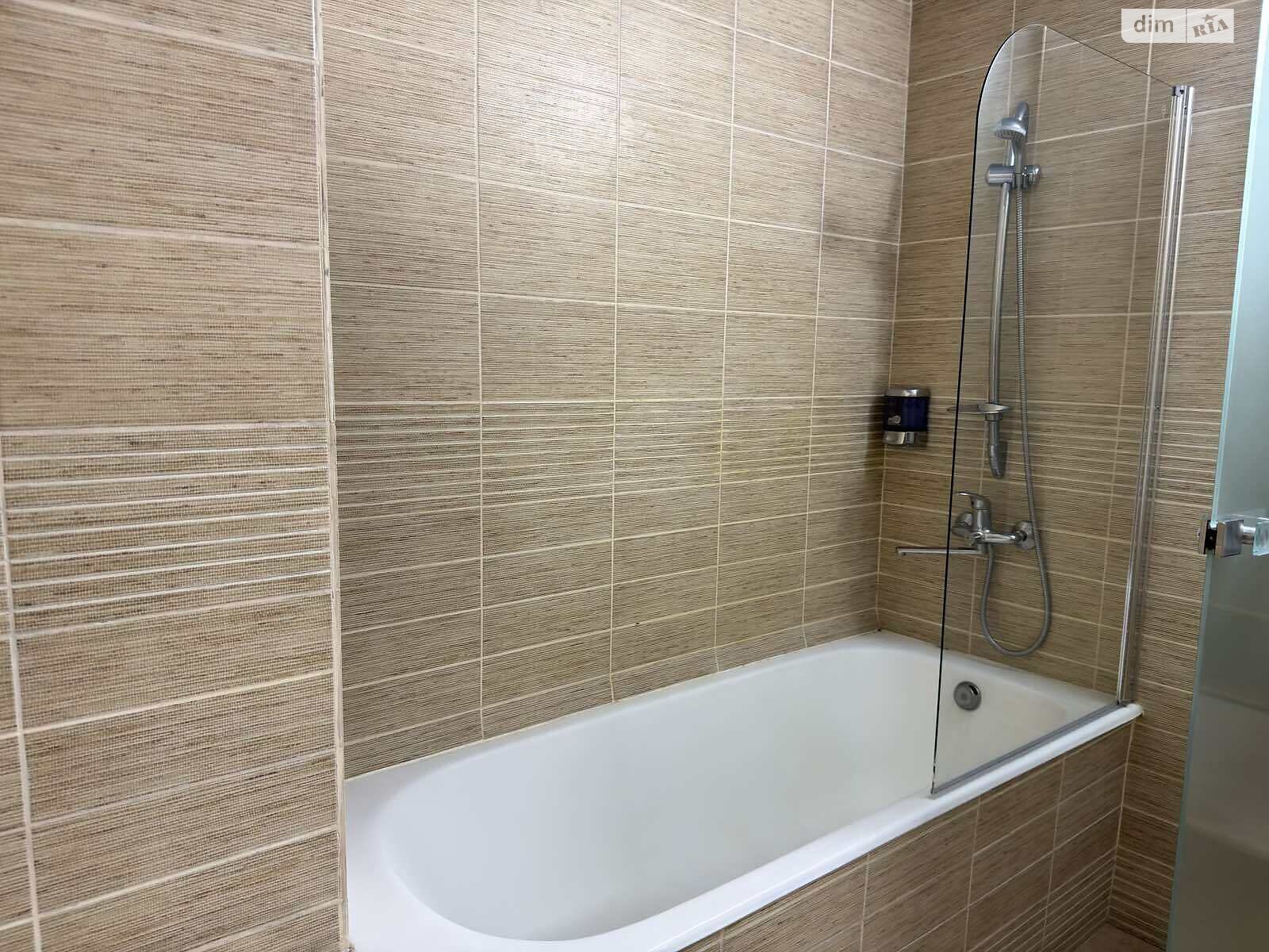 Коммерческое помещение в Севериновке, Богдана Хмельницкого улица 2, цена продажи: 1 020 000 долларов за объект фото 1