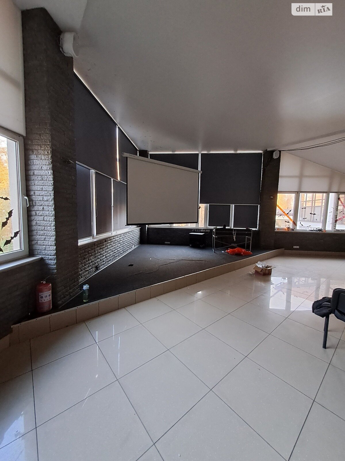 Коммерческое помещение в Севериновке, Богдана Хмельницкого улица 2, цена продажи: 1 020 000 долларов за объект фото 1