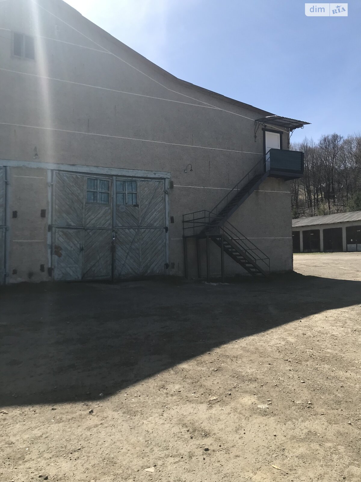 Коммерческое помещение в Яворове, Петруші, цена: продажи 350 000 долларов за объект фото 1 Коммерческое помещение в Яворове, Петруші, цена продажи: 350 000 долларов за объект фото 1
