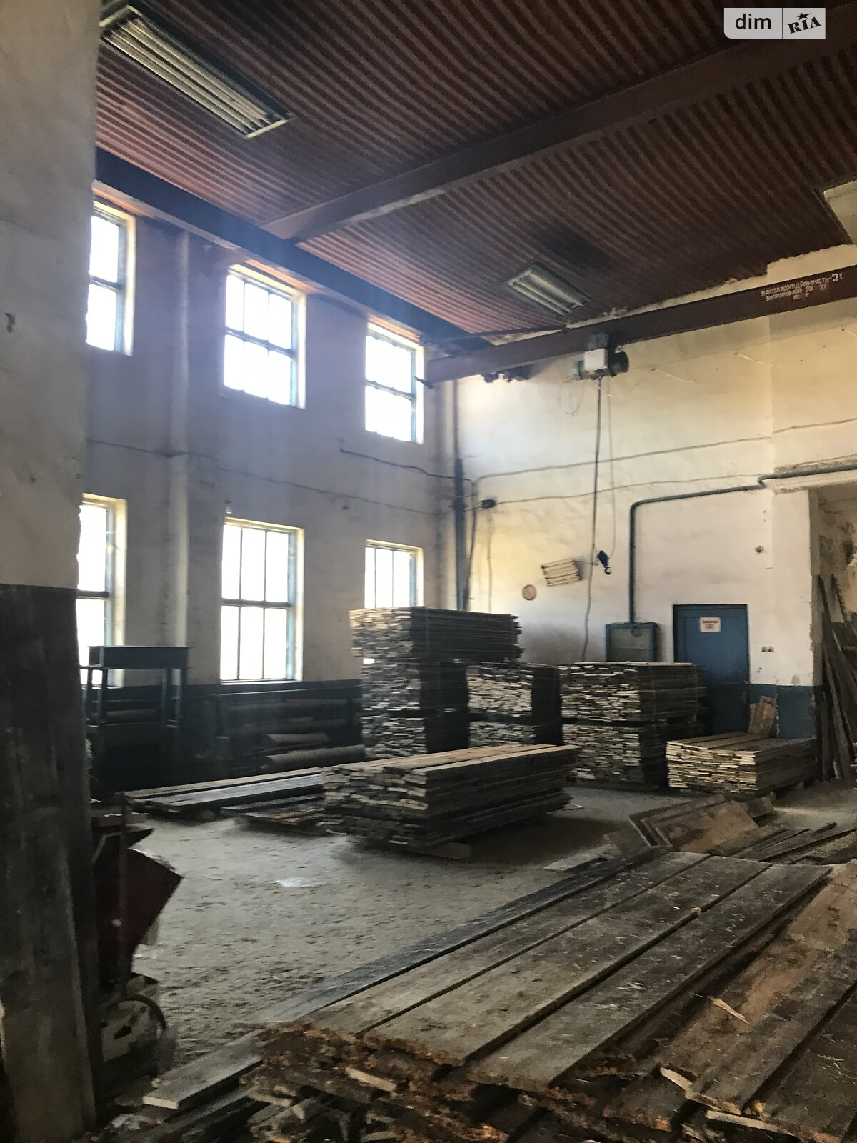 Коммерческое помещение в Яворове, Петруші, цена: продажи 350 000 долларов за объект фото 1 Коммерческое помещение в Яворове, Петруші, цена продажи: 350 000 долларов за объект фото 1