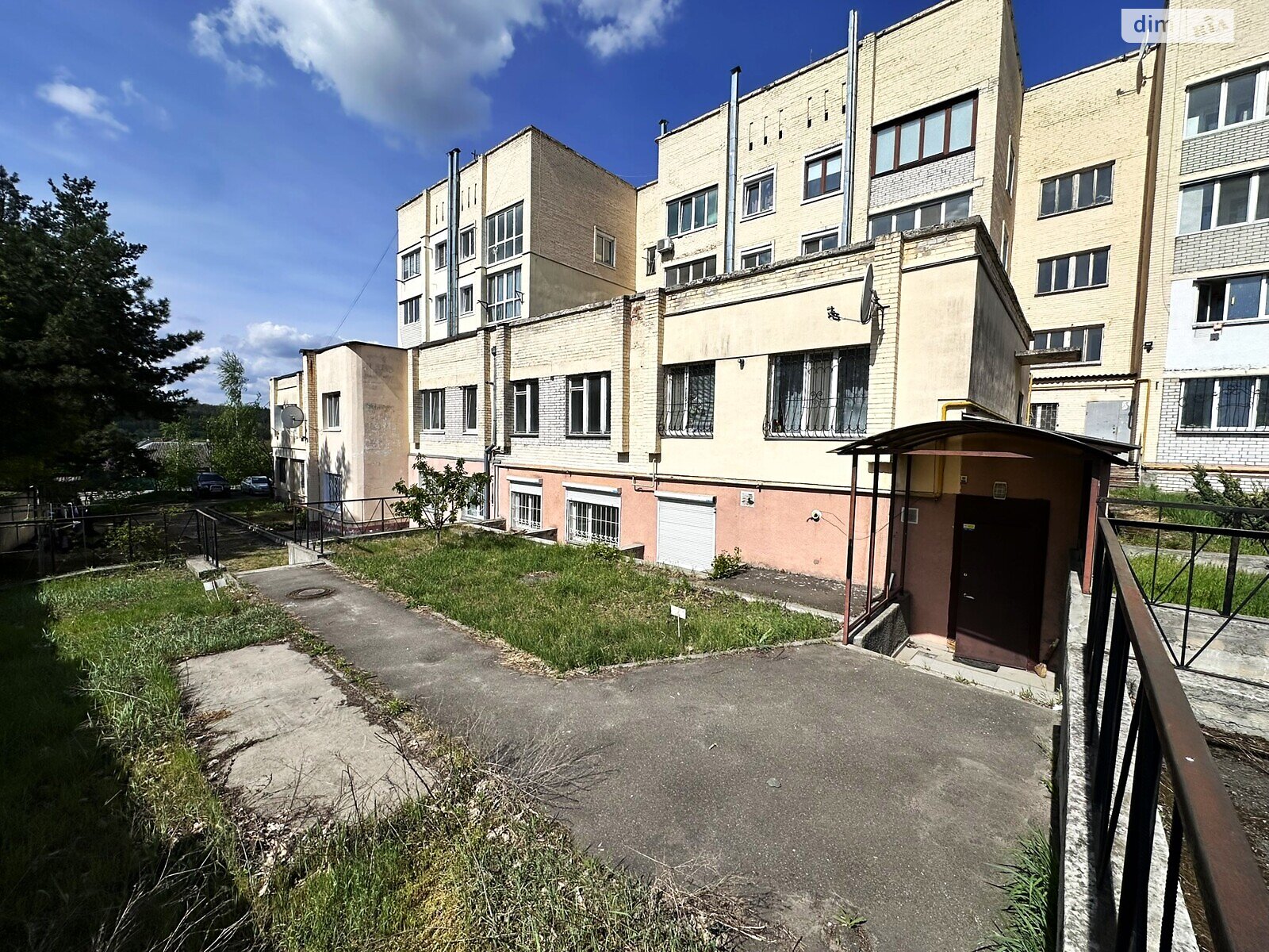 Комерційне приміщення в Юрівці, Тараса Шевченка вулиця, ціна продажу: 50 000 доларів за об’єкт фото 1 Комерційне приміщення в Юрівці, Тараса Шевченка вулиця, ціна продажу: 50 000 доларів за об’єкт фото 1