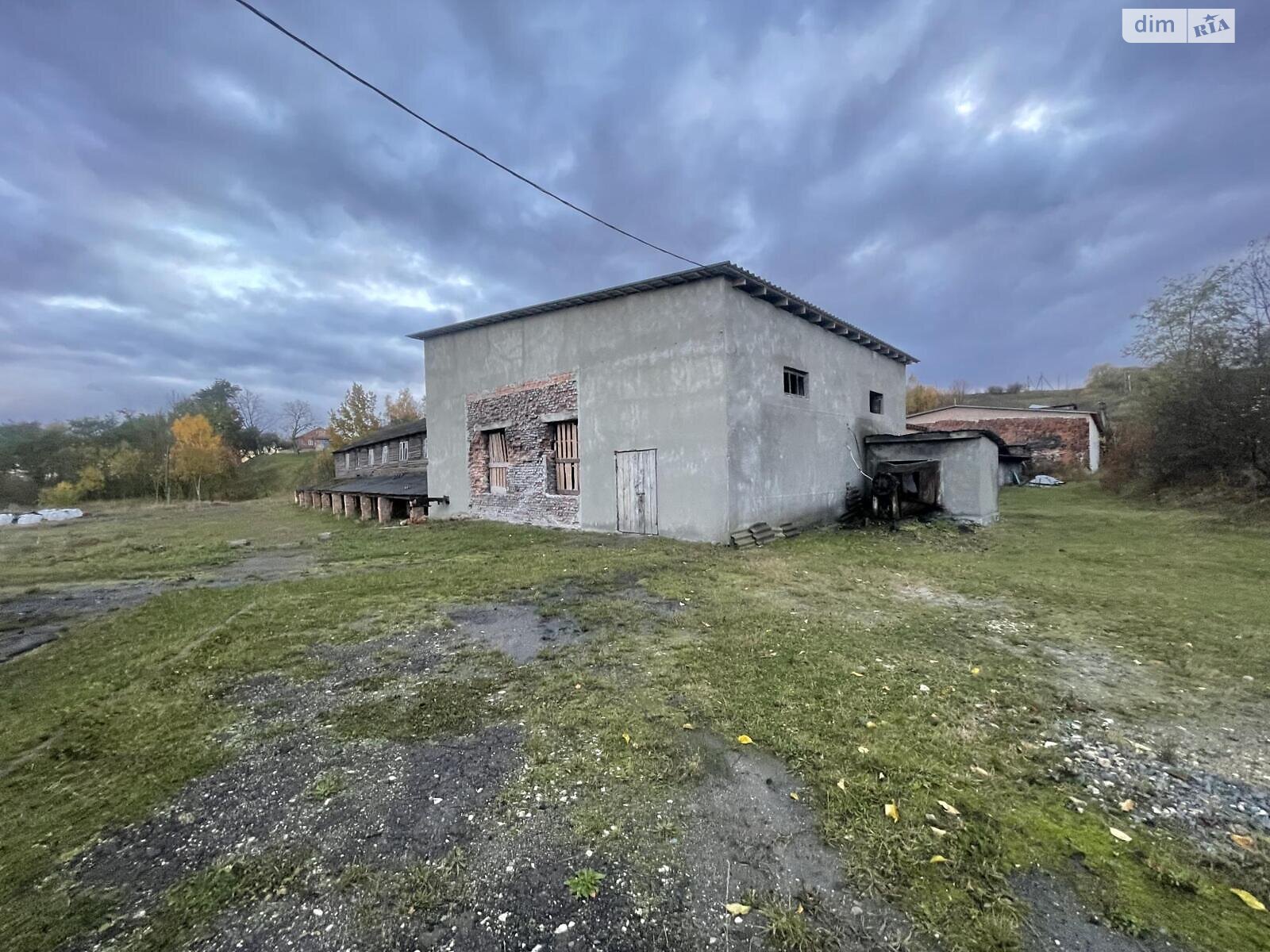 Коммерческое помещение в Заложцах, Набережная улица, цена продажи: 400 000 долларов за объект фото 1