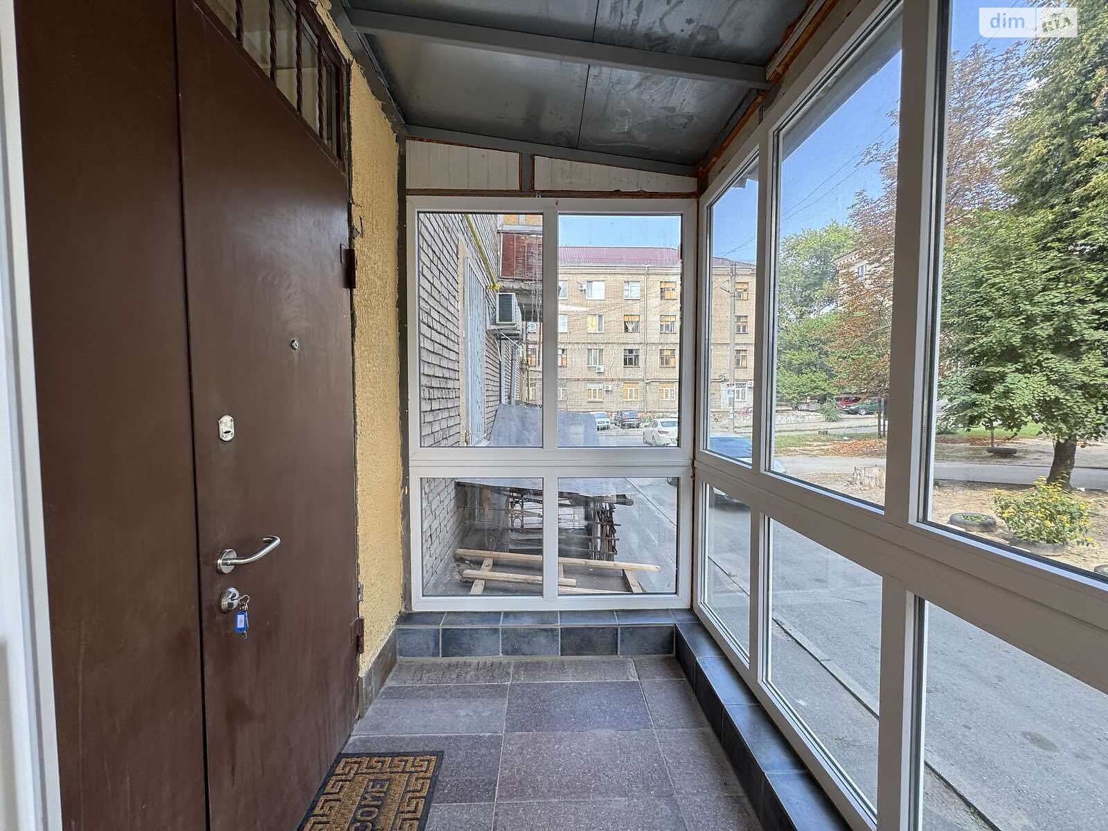 Комерційне приміщення в Запоріжжі, продаж по Жуковського вулиця, район Олександрівський (Жовтневий), ціна: 21 500 доларів за об’єкт фото 1