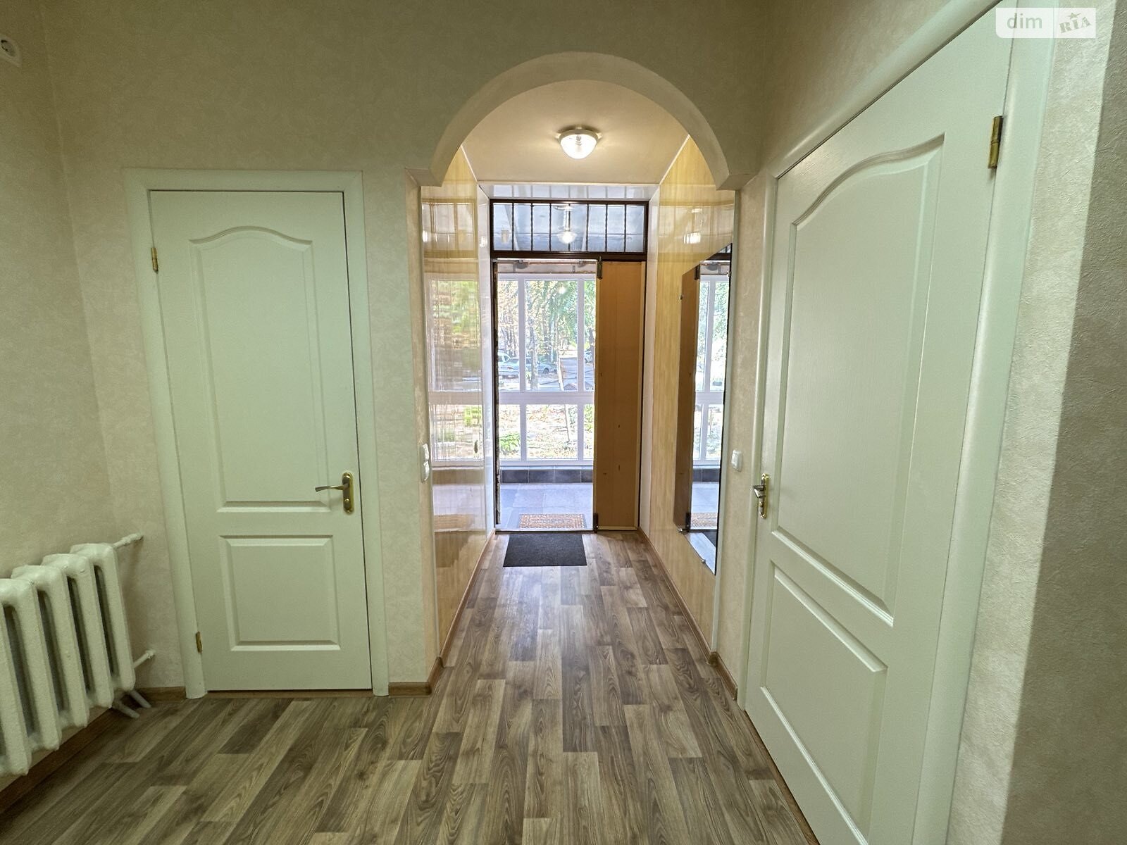 Комерційне приміщення в Запоріжжі, продаж по Жуковського вулиця, район Олександрівський (Жовтневий), ціна: 21 500 доларів за об’єкт фото 1