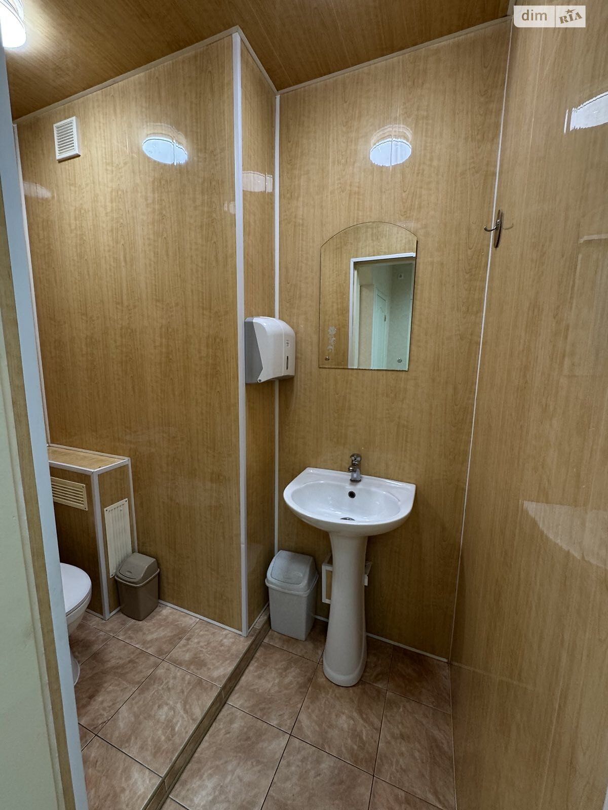 Комерційне приміщення в Запоріжжі, продаж по Жуковського вулиця, район Олександрівський (Жовтневий), ціна: 21 500 доларів за об’єкт фото 1