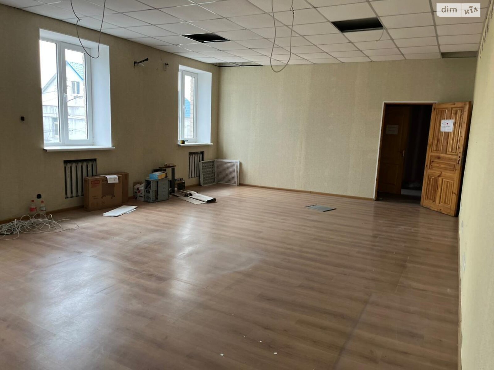 Комерційне приміщення в Запоріжжі, продаж по Святого Миколая вулиця 47, район Олександрівський (Жовтневий), ціна: 225 000 доларів за об’єкт фото 1 Комерційне приміщення в Запоріжжі, продаж по Святого Миколая вулиця 47, район Олександрівський (Жовтневий), ціна: 225 000 доларів за об’єкт фото 1