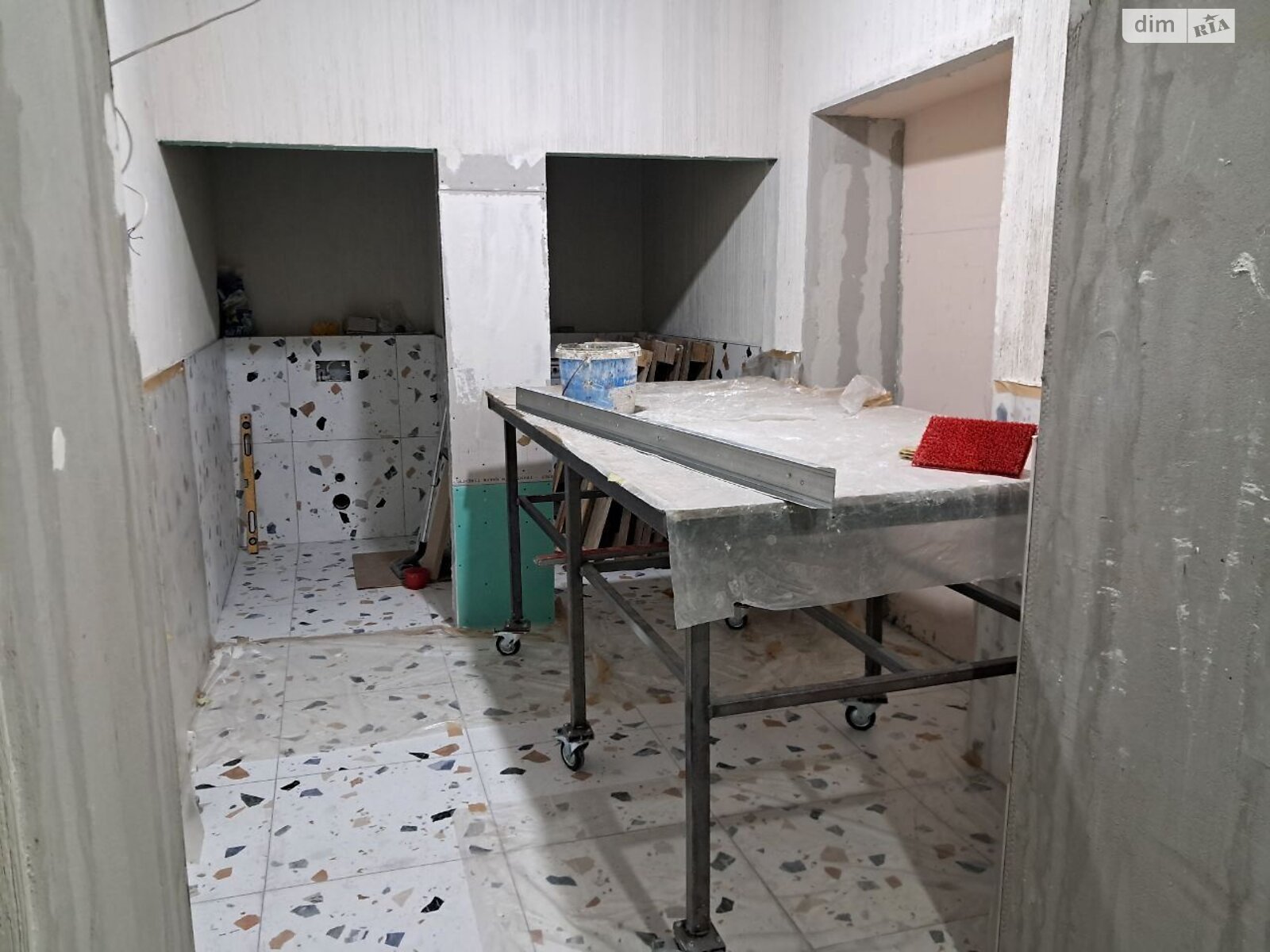 Коммерческое помещение в Запорожье, продажа по Казачья улица 7А, район Александровский (Жовтневый), цена: 260 000 долларов за объект фото 1 Коммерческое помещение в Запорожье, продажа по Казачья улица 7А, район Александровский (Жовтневый), цена: 260 000 долларов за объект фото 1