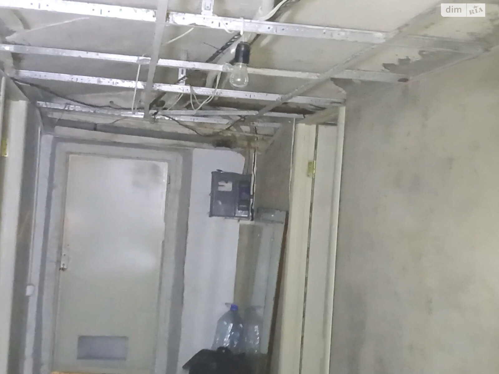 Комерційне приміщення в Запоріжжі, продаж по Соборний проспект 222, район Соцмісто, ціна: 9 000 доларів за об’єкт фото 1 Комерційне приміщення в Запоріжжі, продаж по Соборний проспект 222, район Соцмісто, ціна: 9 000 доларів за об’єкт фото 1