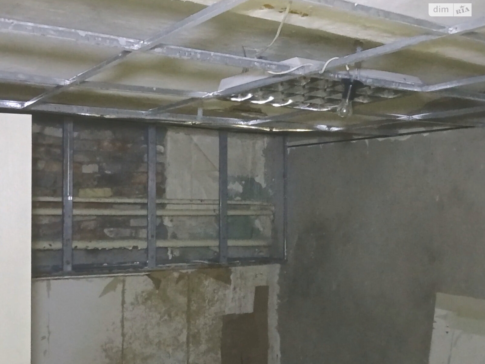 Комерційне приміщення в Запоріжжі, продаж по Соборний проспект 222, район Соцмісто, ціна: 9 000 доларів за об’єкт фото 1 Комерційне приміщення в Запоріжжі, продаж по Соборний проспект 222, район Соцмісто, ціна: 9 000 доларів за об’єкт фото 1