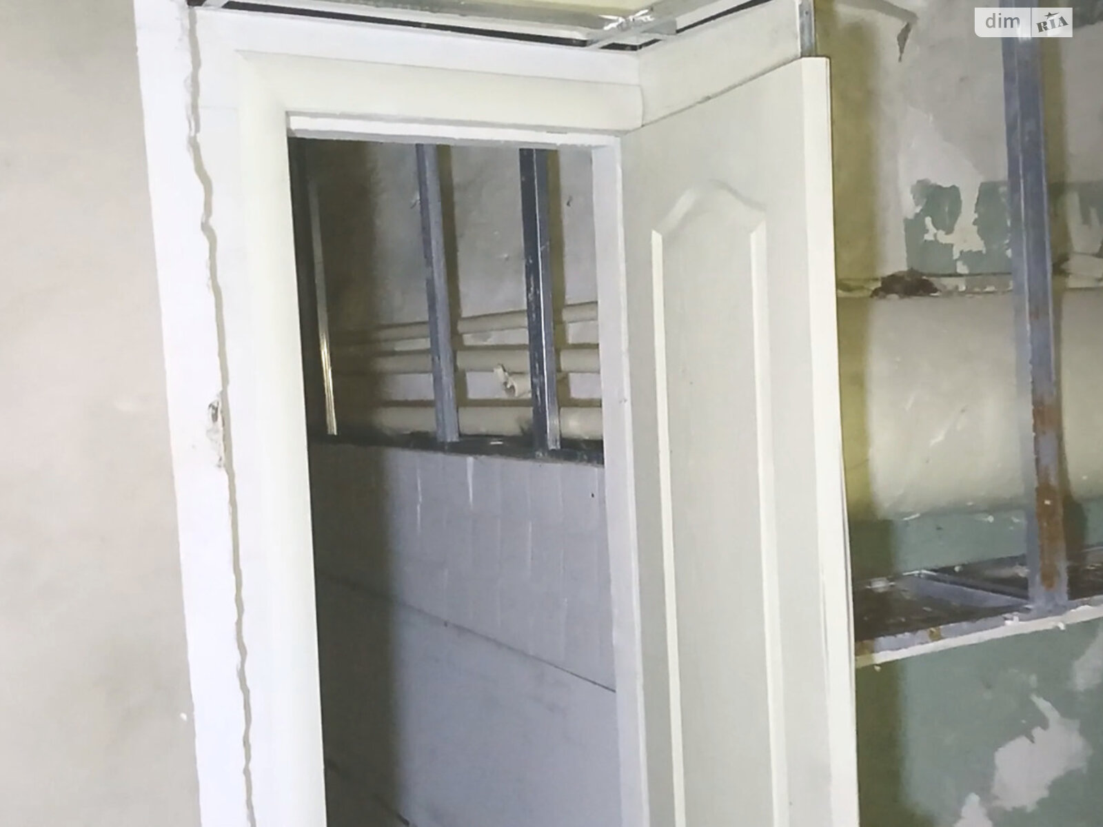 Комерційне приміщення в Запоріжжі, продаж по Соборний проспект 222, район Соцмісто, ціна: 9 000 доларів за об’єкт фото 1 Комерційне приміщення в Запоріжжі, продаж по Соборний проспект 222, район Соцмісто, ціна: 9 000 доларів за об’єкт фото 1