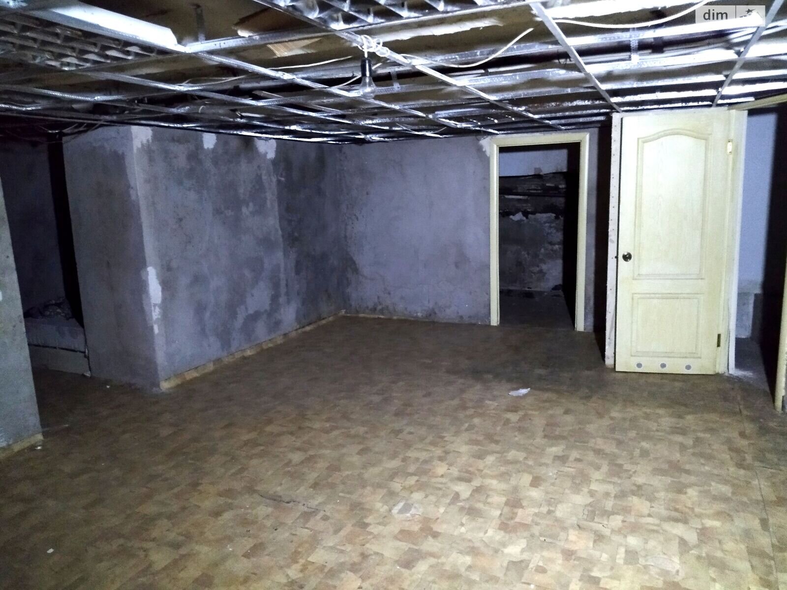 Комерційне приміщення в Запоріжжі, продаж по Соборний проспект 222, район Соцмісто, ціна: 9 000 доларів за об’єкт фото 1 Комерційне приміщення в Запоріжжі, продаж по Соборний проспект 222, район Соцмісто, ціна: 9 000 доларів за об’єкт фото 1