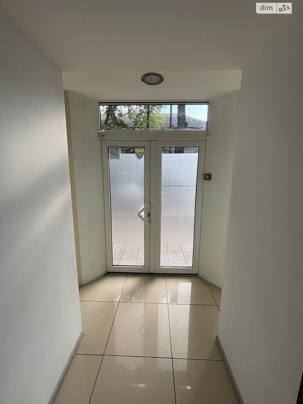 Комерційне приміщення в Запоріжжі, продаж по Патріотична вулиця, район Вознесенівський (Орджонікідзевський), ціна: 50 000 доларів за об’єкт фото 1 Комерційне приміщення в Запоріжжі, продаж по Патріотична вулиця, район Вознесенівський (Орджонікідзевський), ціна: 50 000 доларів за об’єкт фото 1