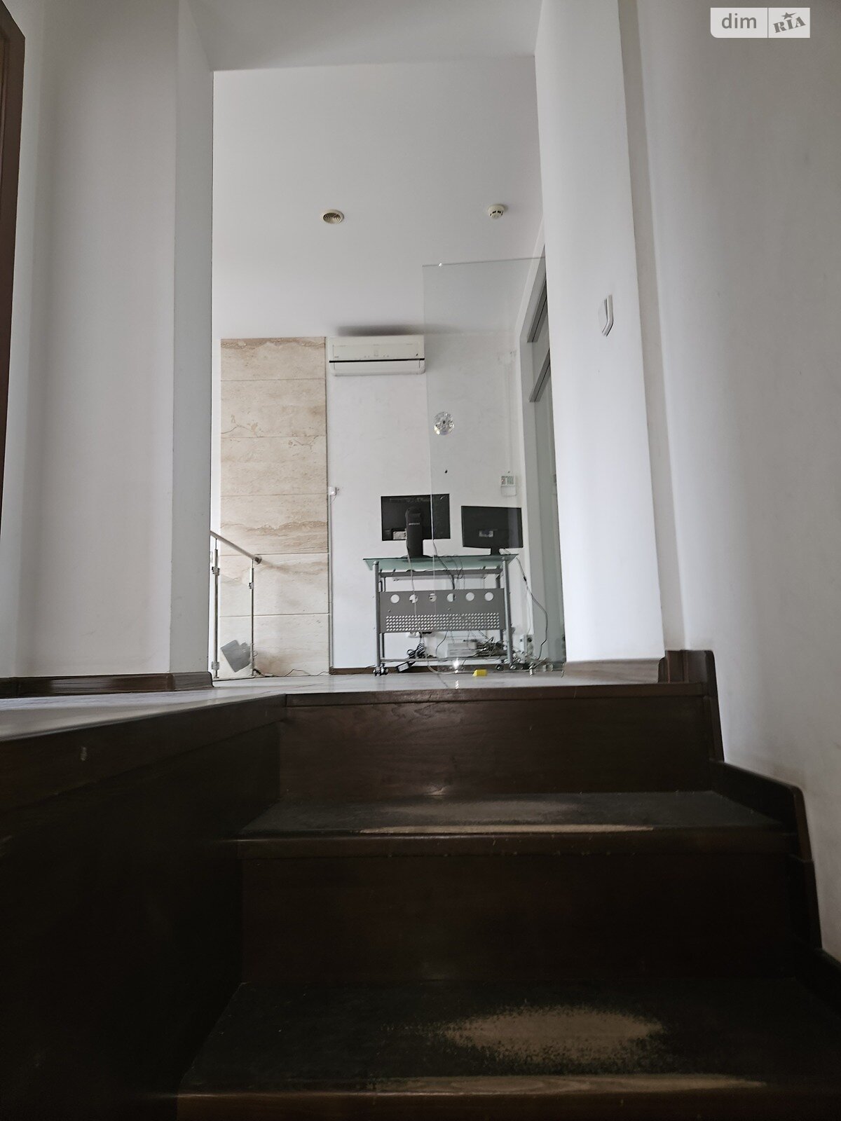 Комерційне приміщення в Запоріжжі, продаж по Соборний проспект 149, район Вознесенівський (Орджонікідзевський), ціна: 220 433 доларів за об’єкт фото 1