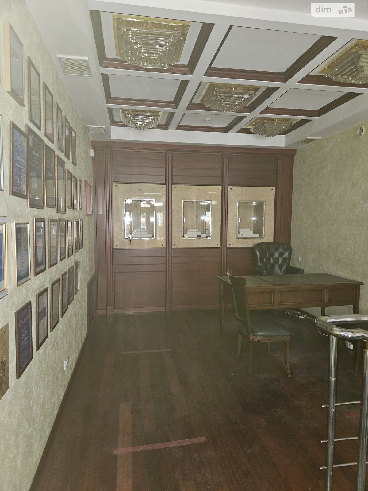 Комерційне приміщення в Запоріжжі, продаж по Соборний проспект 149, район Вознесенівський (Орджонікідзевський), ціна: 220 433 доларів за об’єкт фото 1