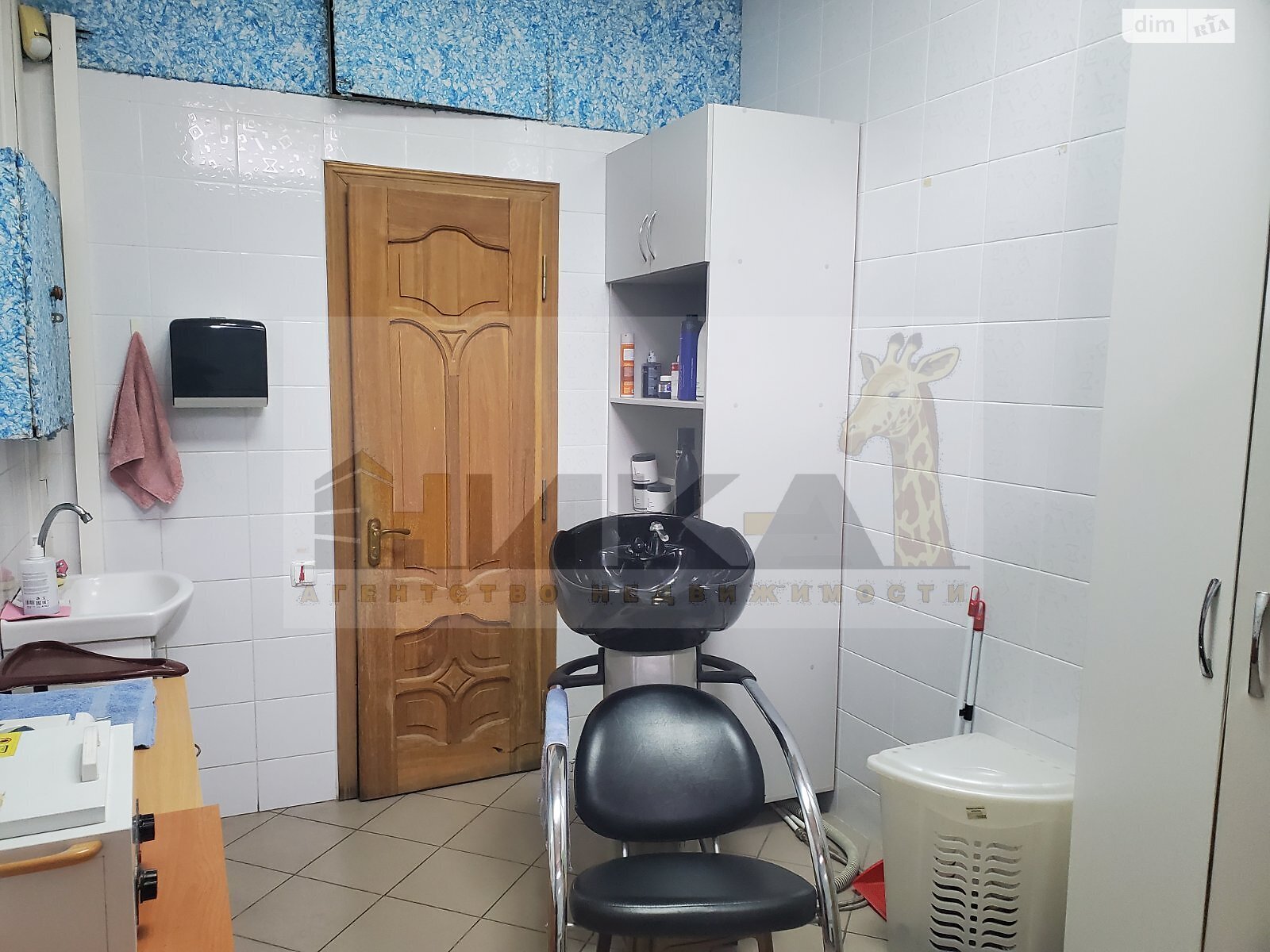 Комерційне приміщення в Запоріжжі, продаж по Центральний бульвар 27, район Вознесенівський (Орджонікідзевський), ціна: 80 000 доларів за об’єкт фото 1 Комерційне приміщення в Запоріжжі, продаж по Центральний бульвар 27, район Вознесенівський (Орджонікідзевський), ціна: 80 000 доларів за об’єкт фото 1
