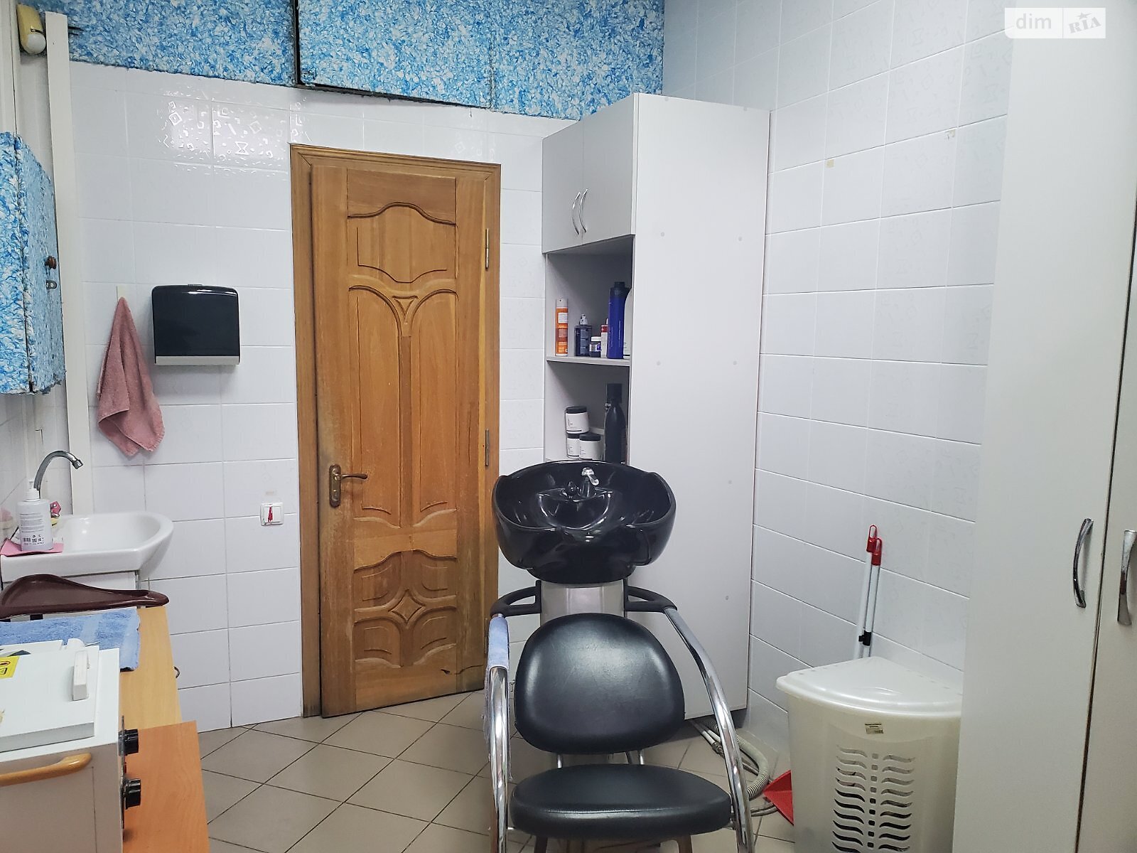 Комерційне приміщення в Запоріжжі, продаж по Центральний бульвар 27, район Вознесенівський (Орджонікідзевський), ціна: 80 000 доларів за об’єкт фото 1 Комерційне приміщення в Запоріжжі, продаж по Центральний бульвар 27, район Вознесенівський (Орджонікідзевський), ціна: 80 000 доларів за об’єкт фото 1