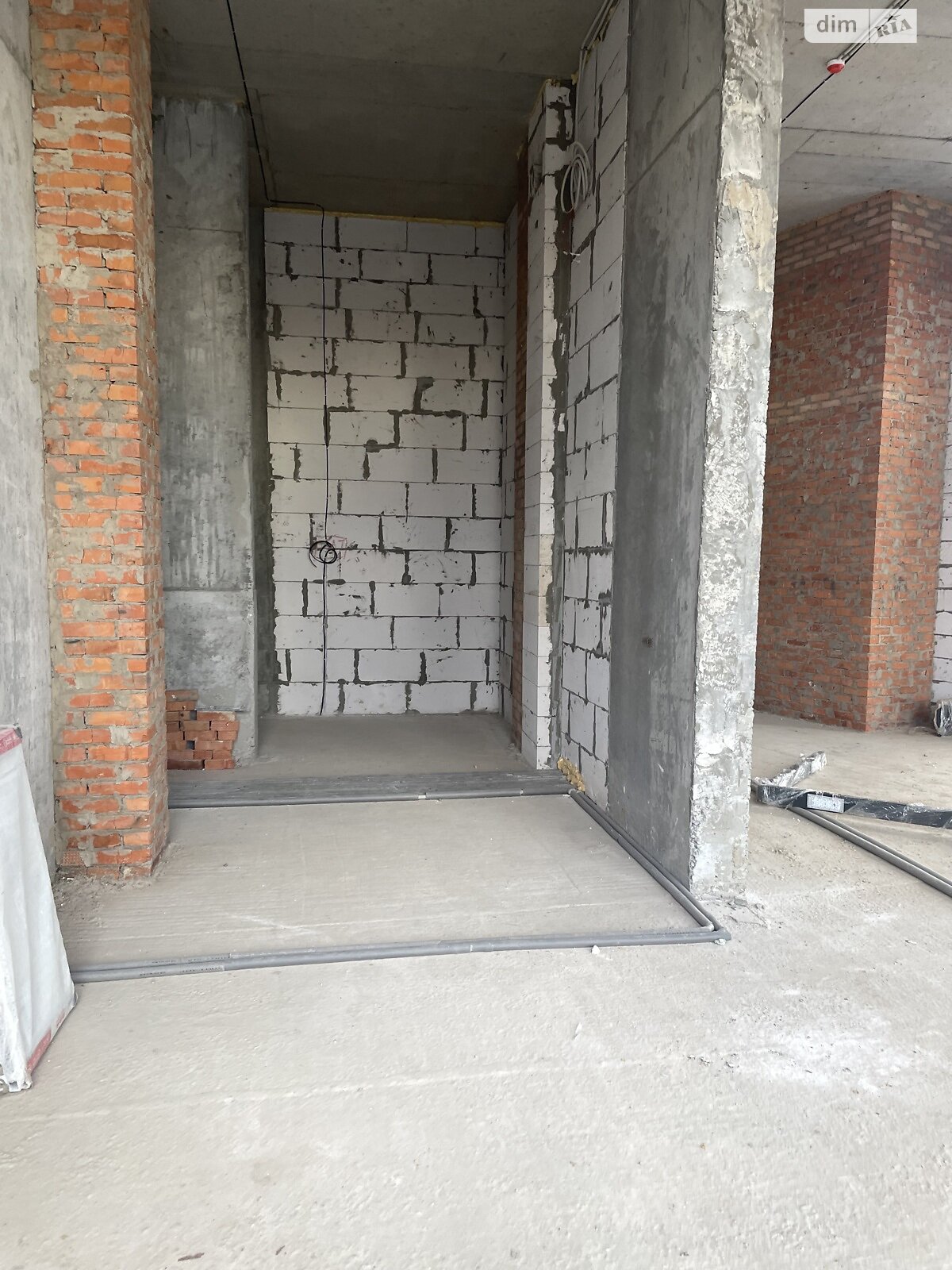 Коммерческое помещение в Зарванцах, Одесская улица, цена продажи: 130 338 долларов за объект фото 1