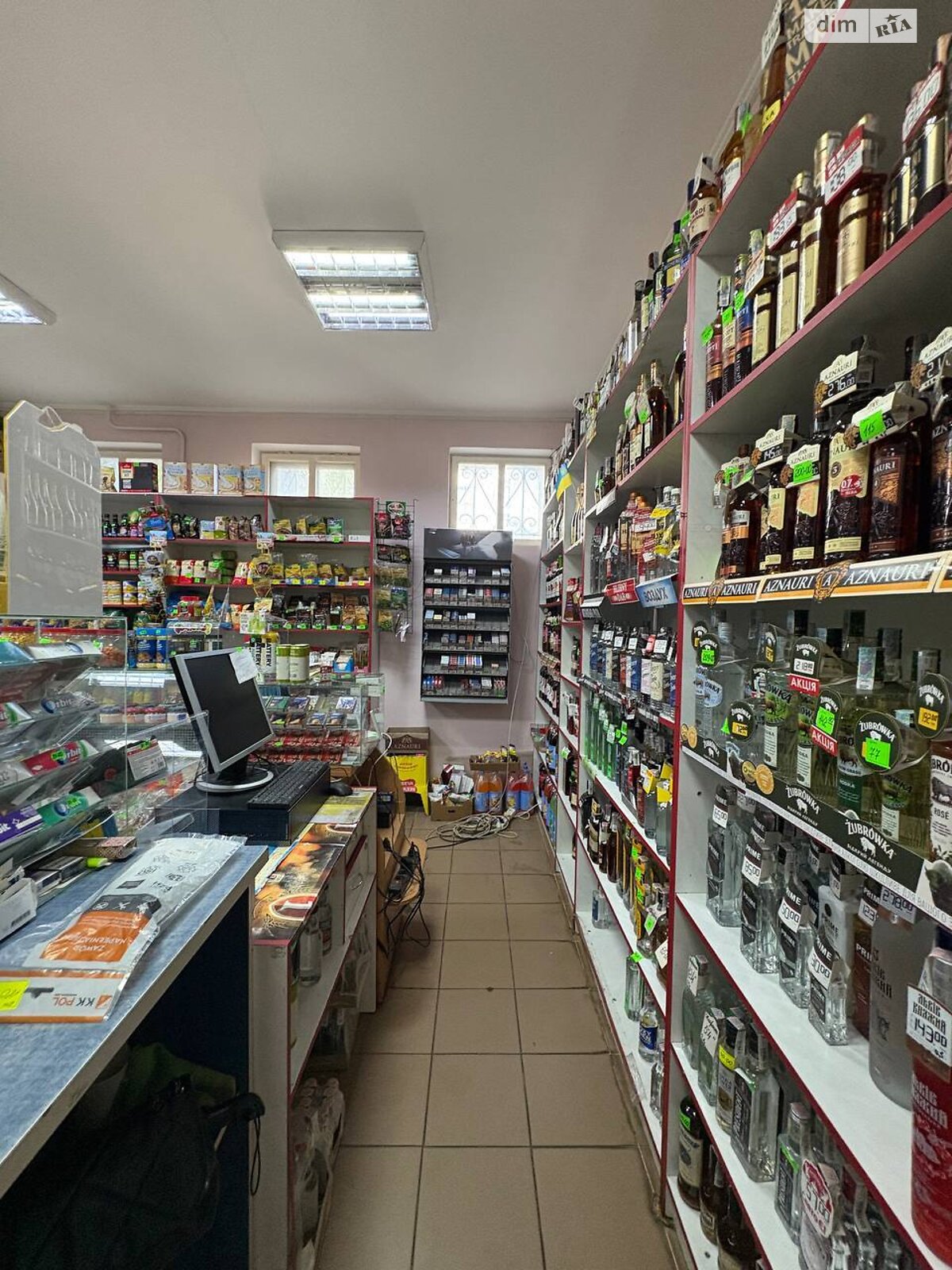 Комерційне приміщення в Здолбунові, продаж по Гетьмана Сагайдачного (2-го Лютого) вулиця 6А, район 6-та школа, ціна: 250 000 доларів за об’єкт фото 1 Комерційне приміщення в Здолбунові, продаж по Гетьмана Сагайдачного (2-го Лютого) вулиця 6А, район 6-та школа, ціна: 250 000 доларів за об’єкт фото 1